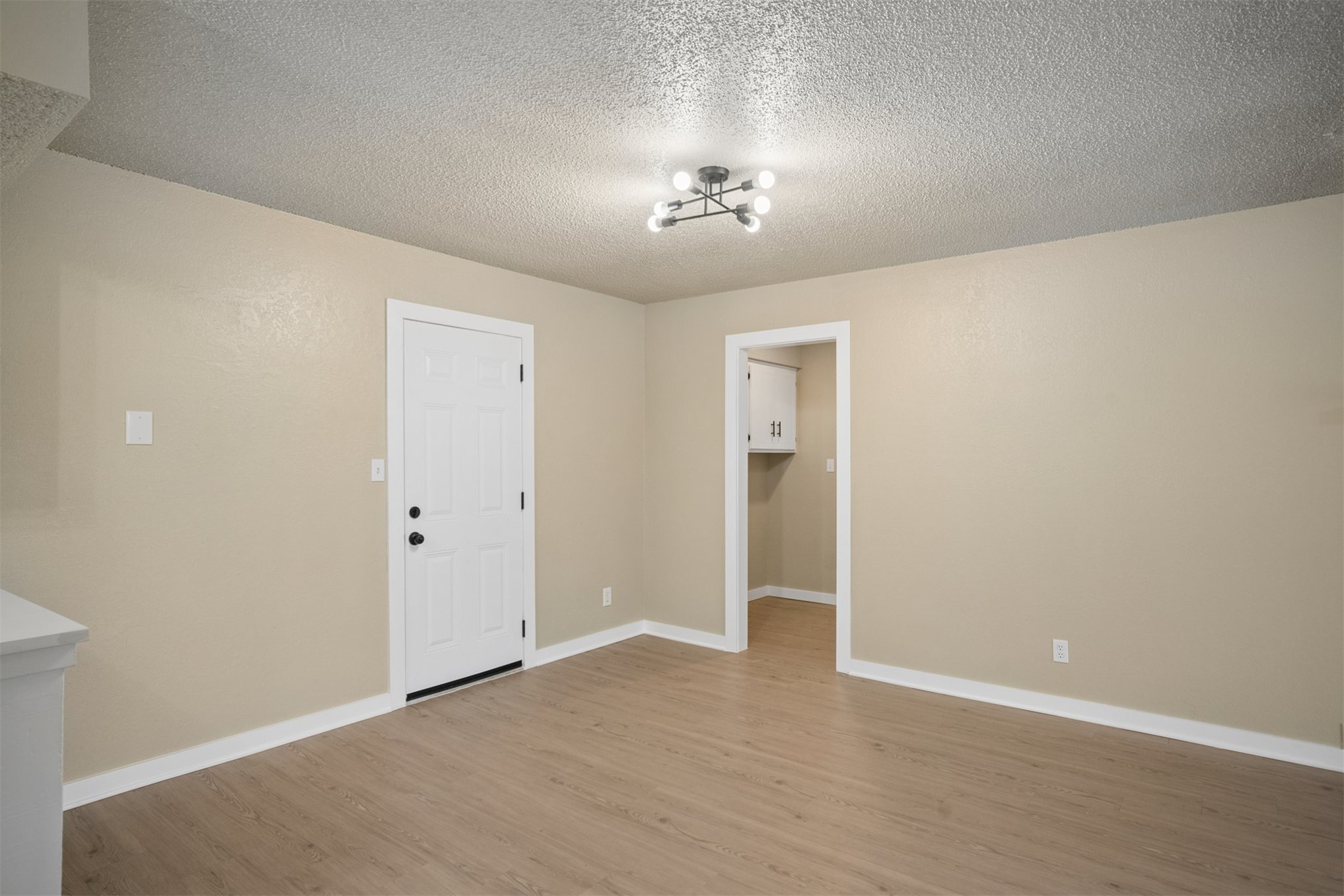 1406 W Clint Street Property Photo 10