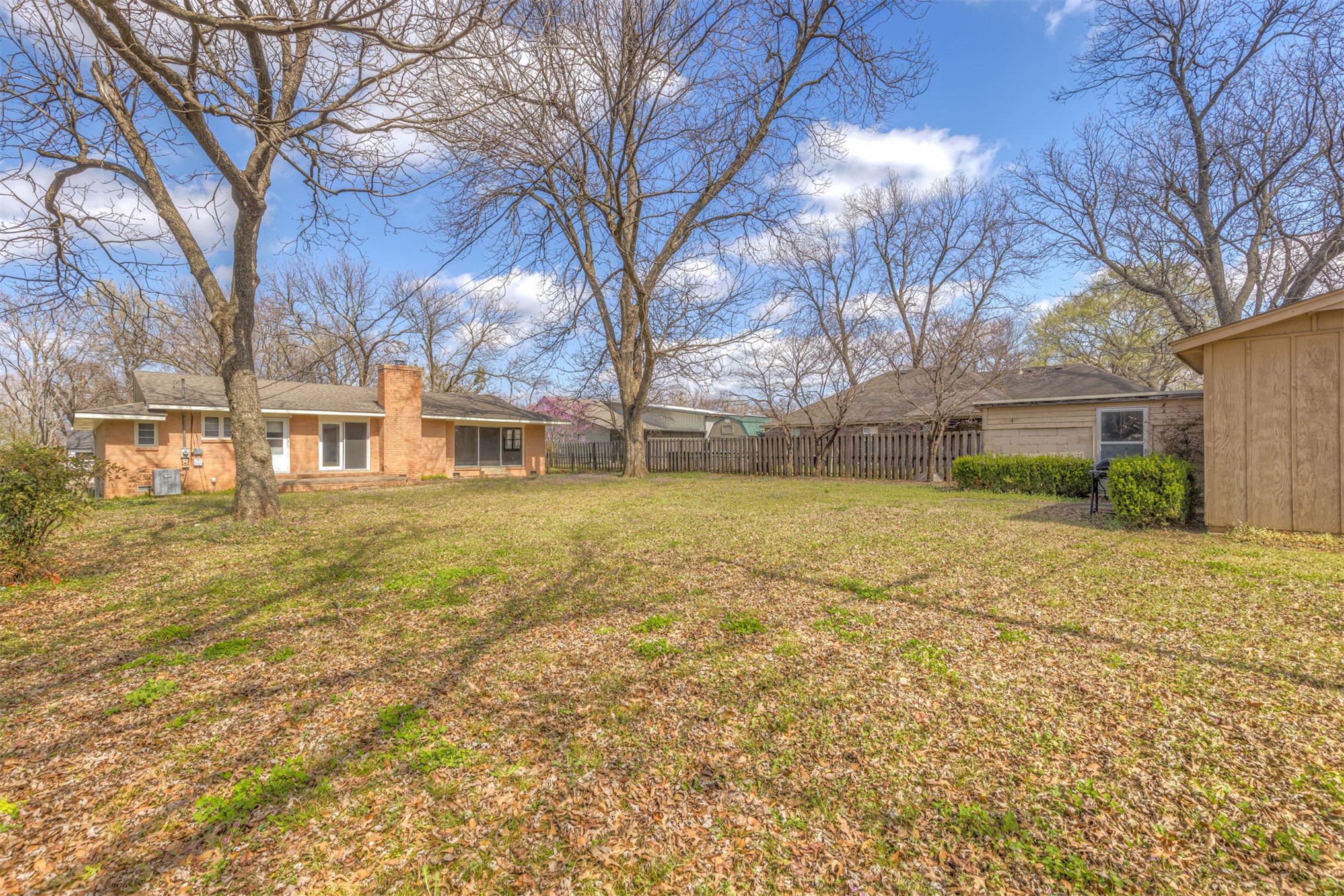 316 E Pecan Street Property Photo 47