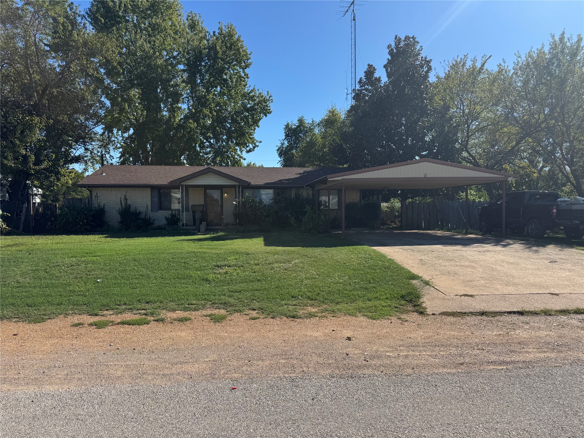 21529 Lebanon Street Property Photo 1