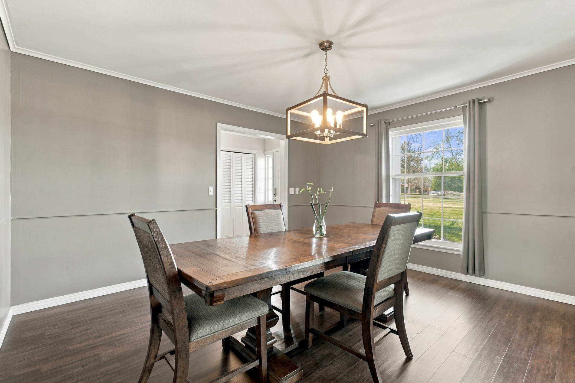 1936 Memorial Drive Property Photo 16