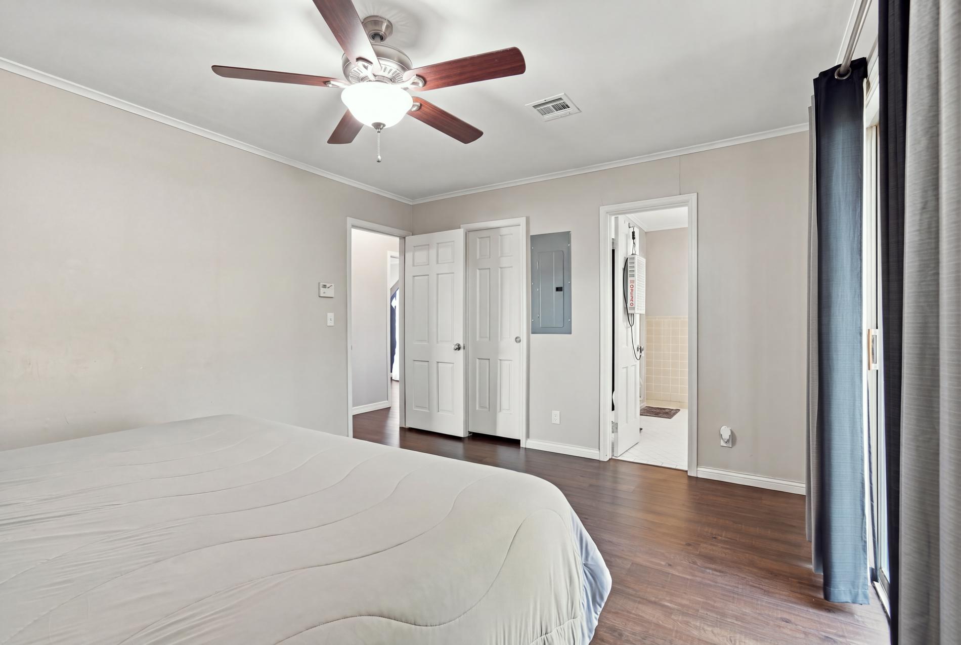 1936 Memorial Drive Property Photo 29