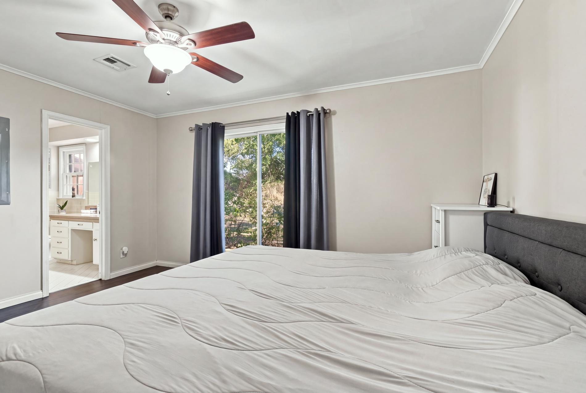 1936 Memorial Drive Property Photo 31