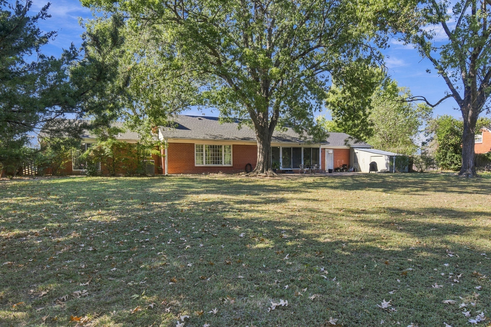 1936 Memorial Drive Property Photo 45