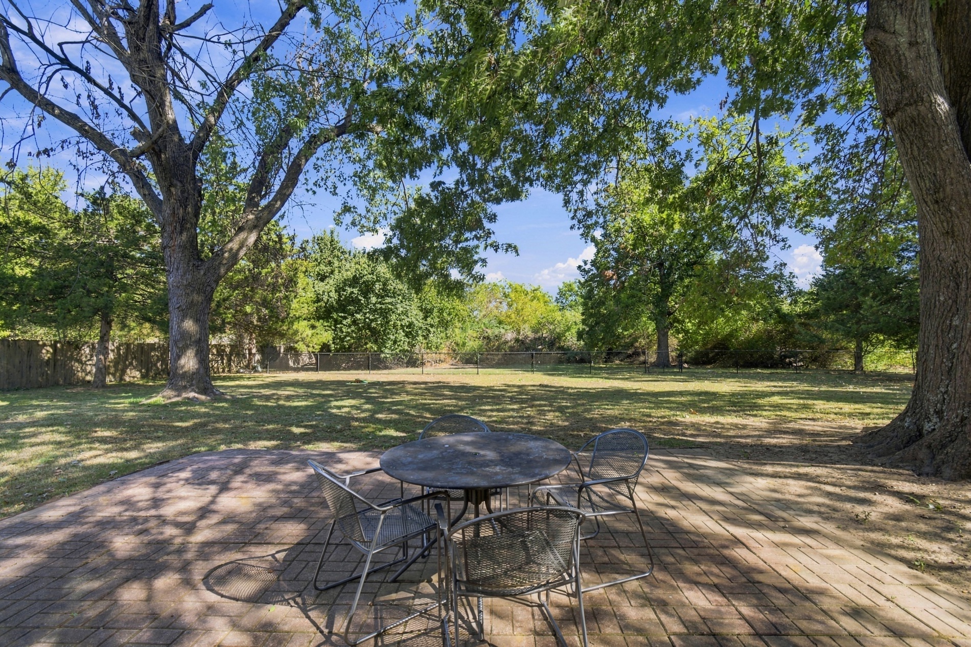 1936 Memorial Drive Property Photo 47