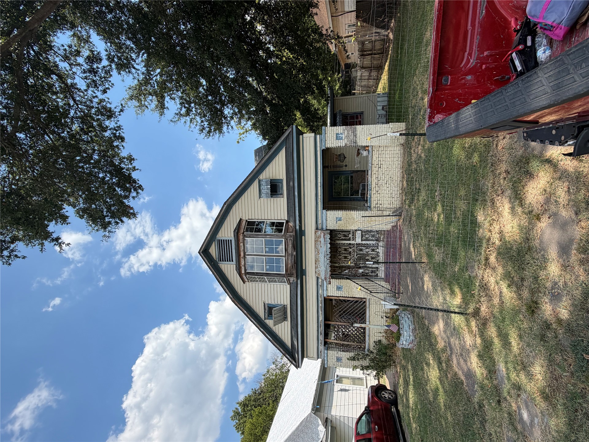 733 N Seminole Avenue Property Photo 1