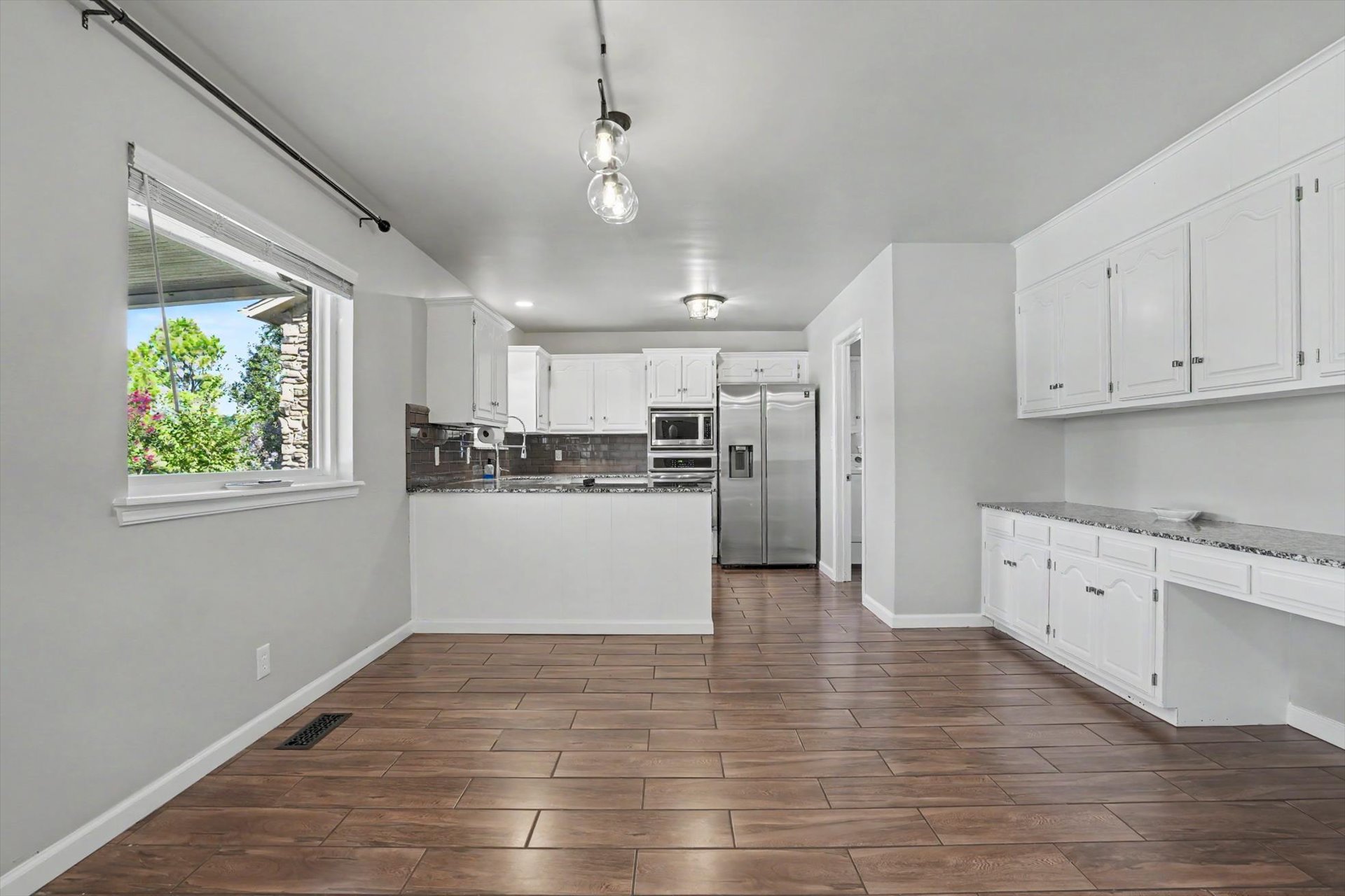 7738 S Evanston Avenue Property Photo 10