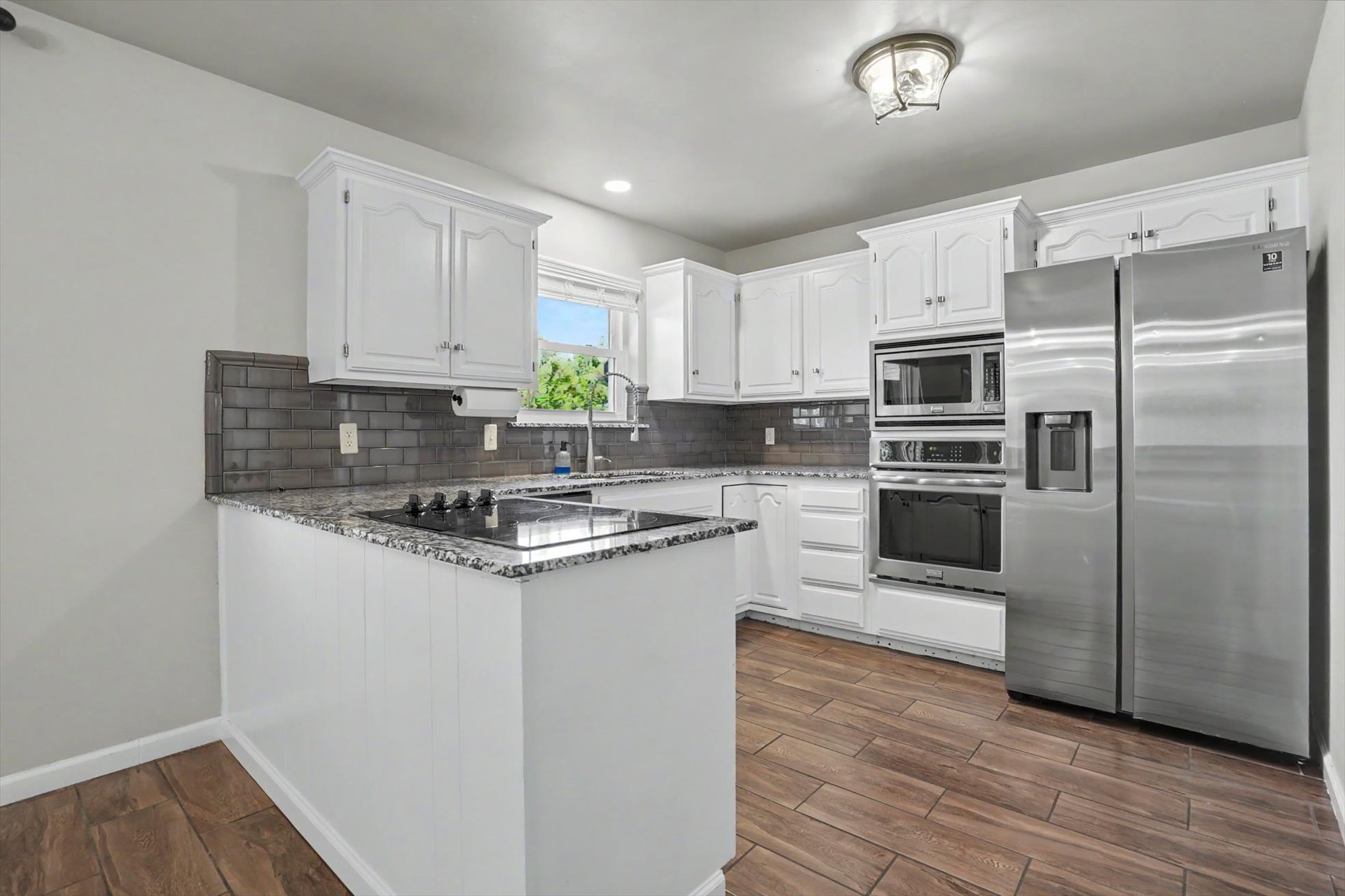 7738 S Evanston Avenue Property Photo 13