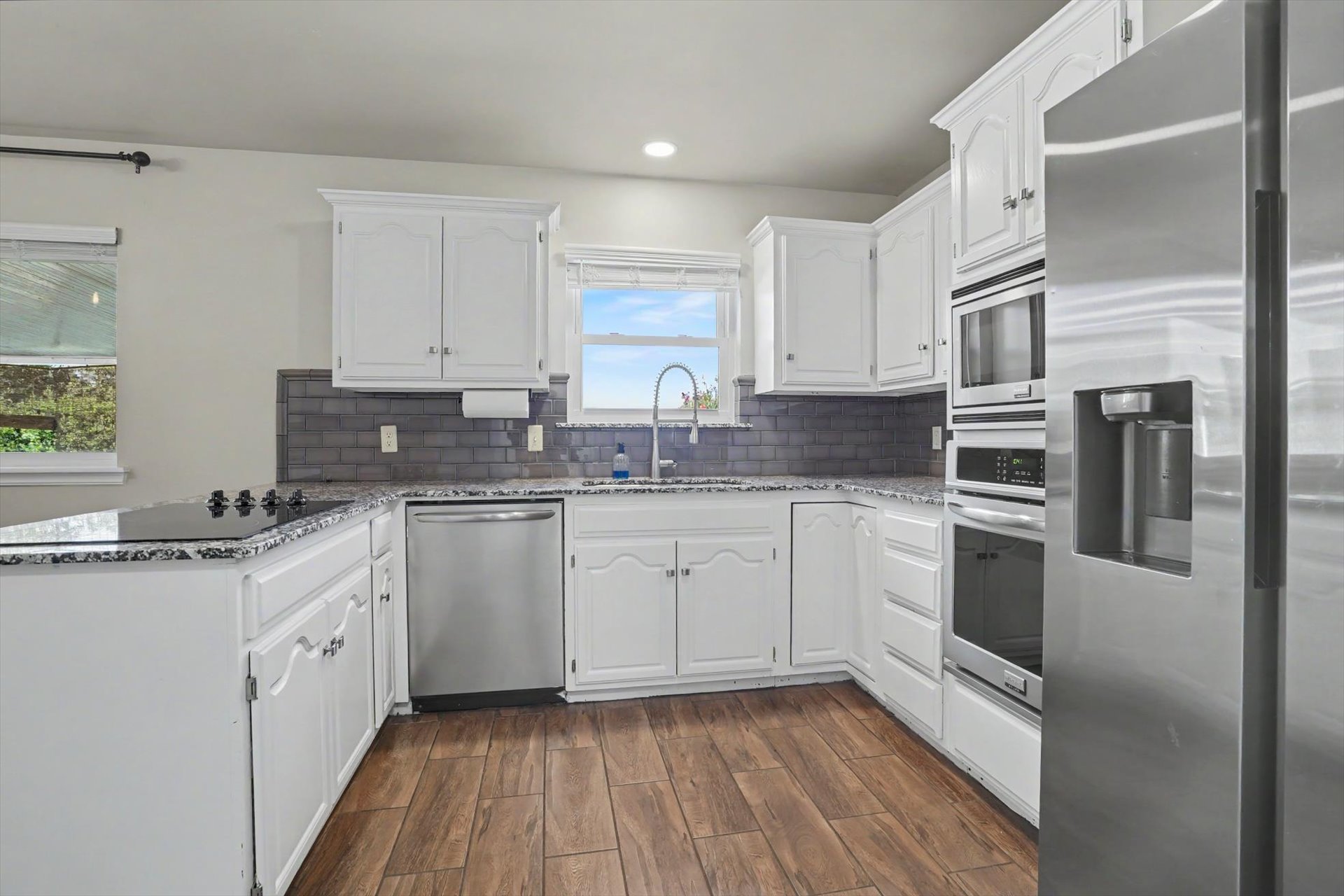 7738 S Evanston Avenue Property Photo 16