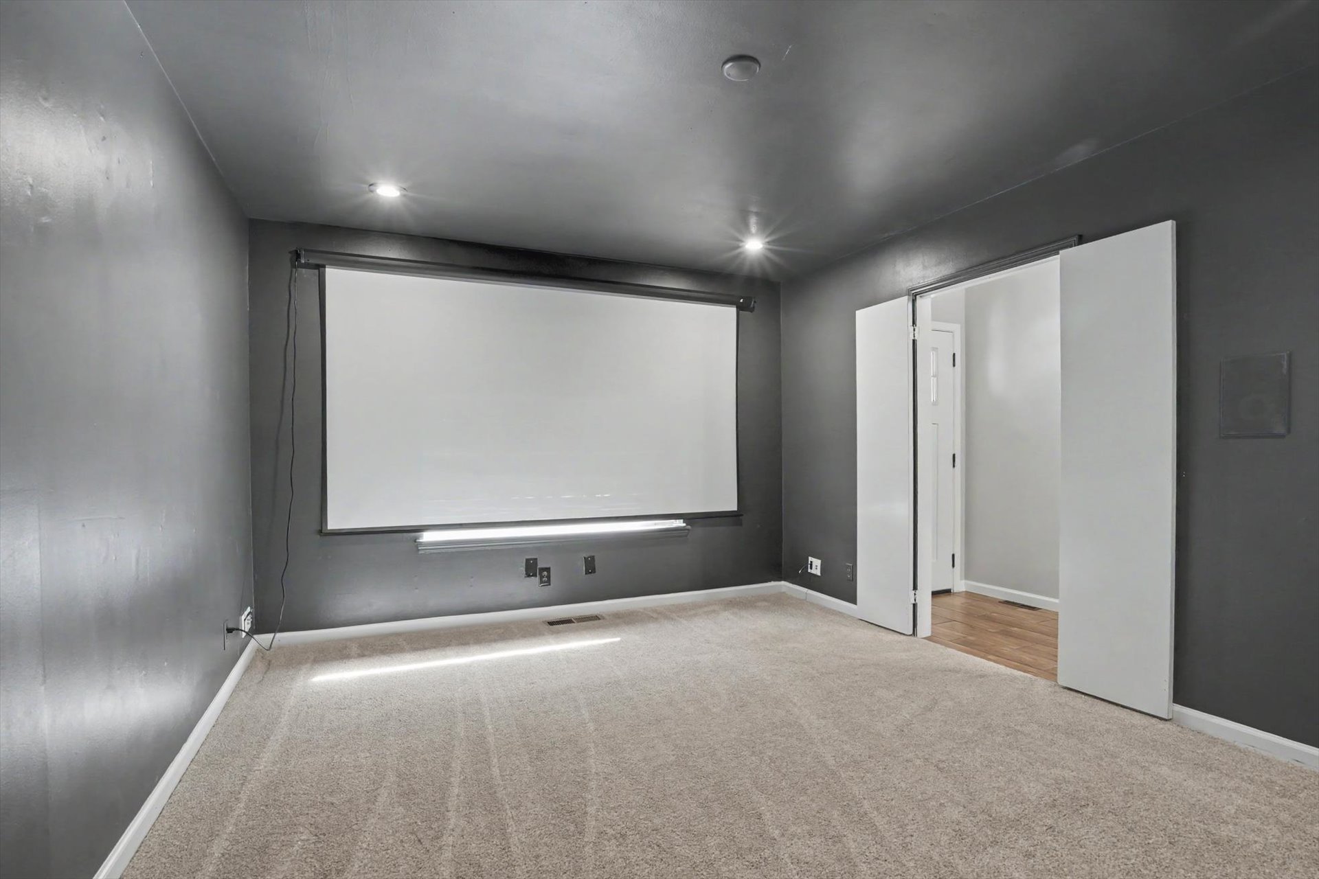 7738 S Evanston Avenue Property Photo 23