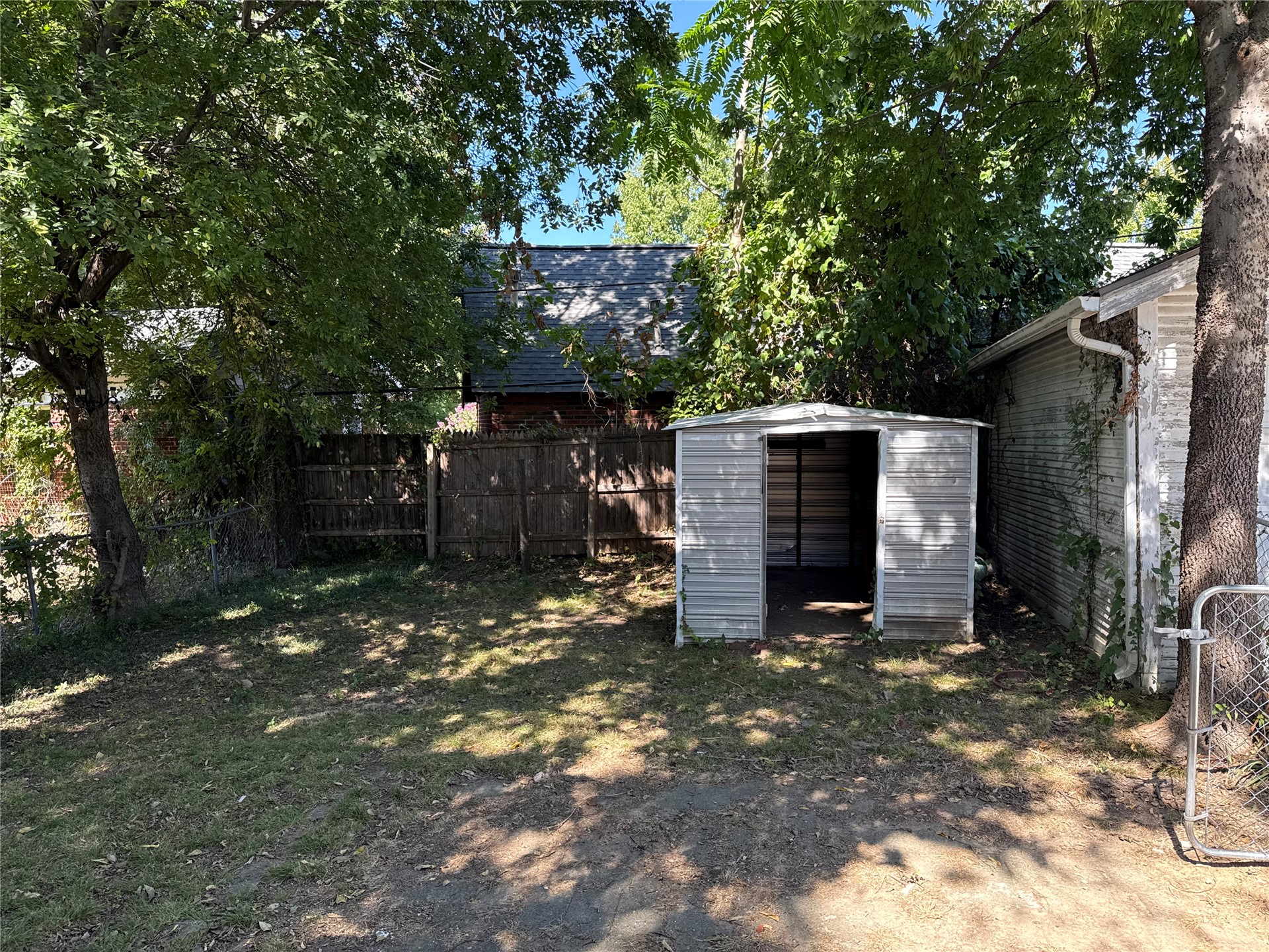 1869 E 17th Street Property Photo 24