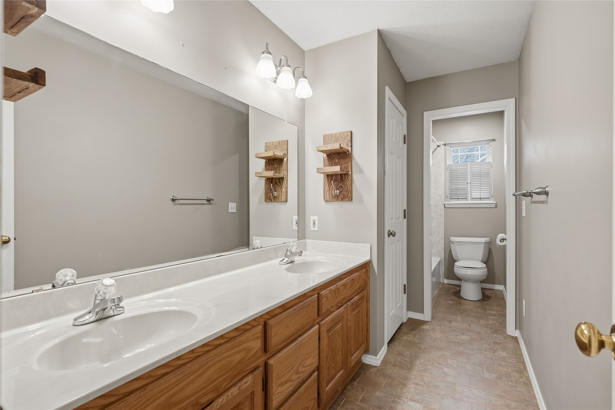 2321 W Twin Oaks Street Property Photo 39