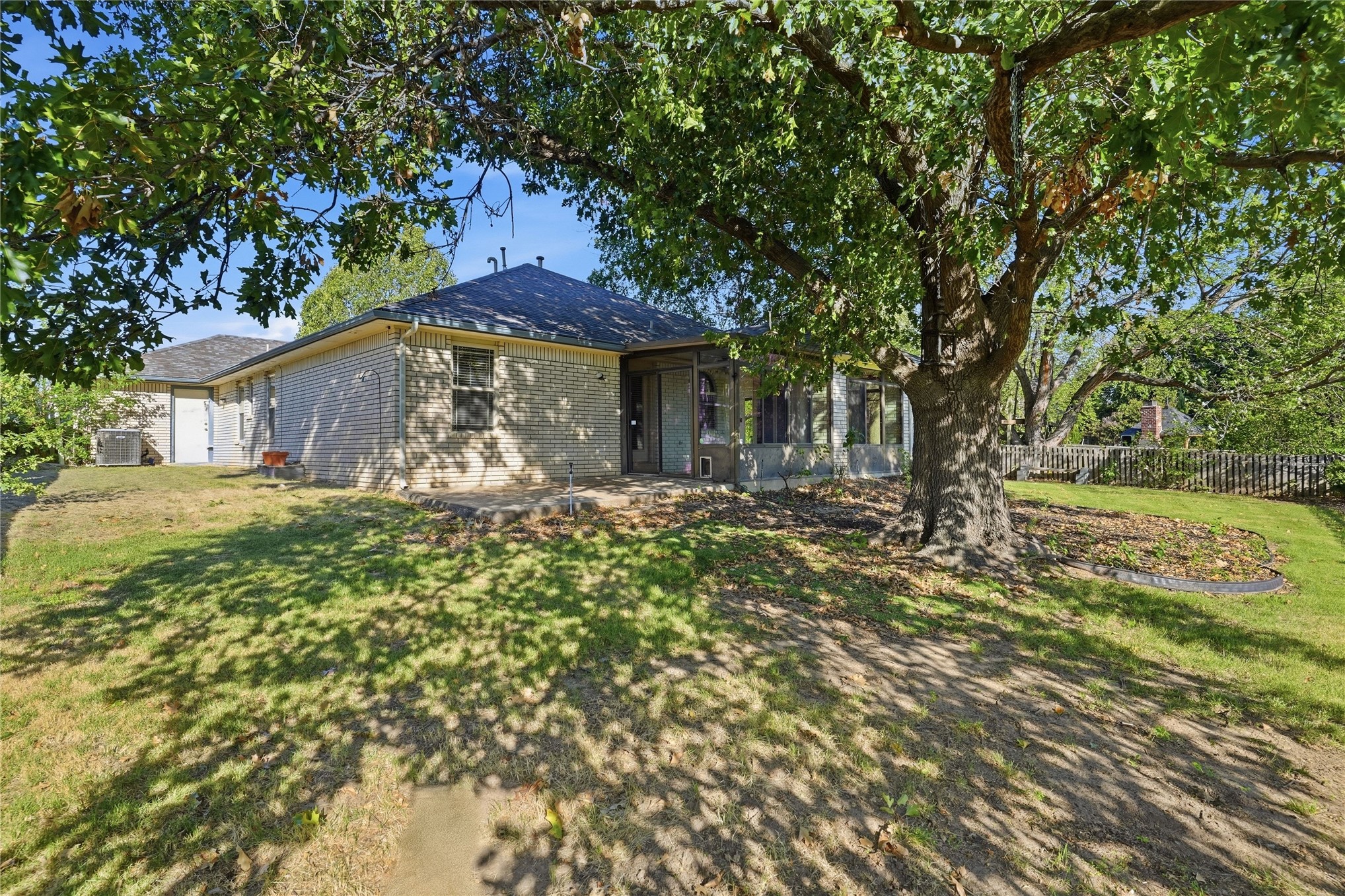 2321 W Twin Oaks Street Property Photo 50
