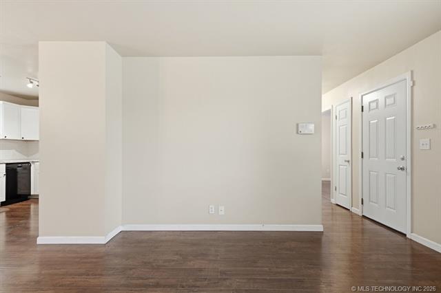 3404 N Battle Creek Drive Property Photo 6