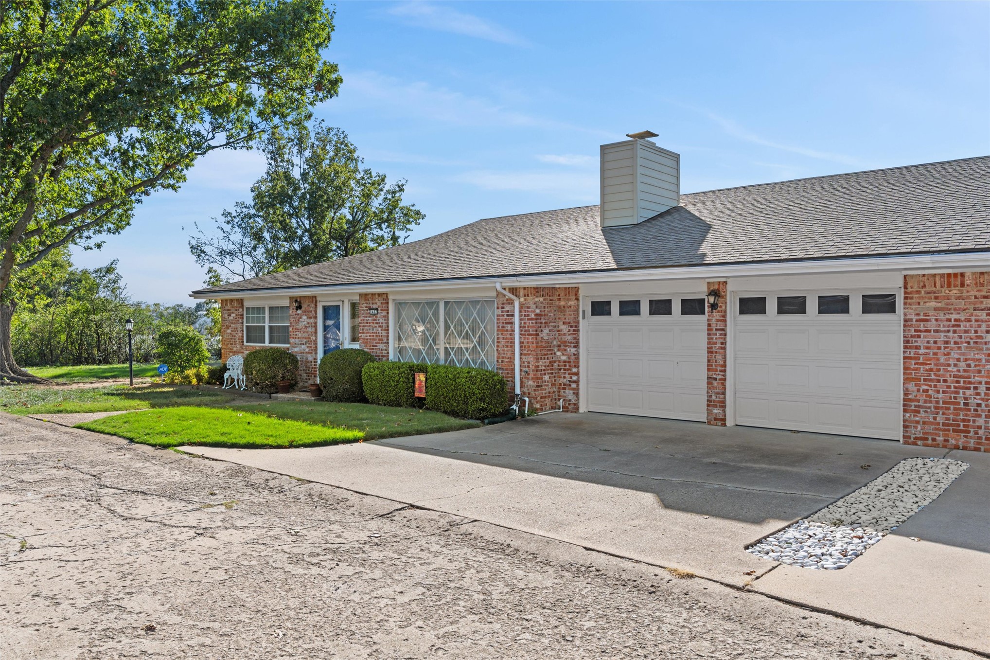 1437 Swan Drive Property Photo 3