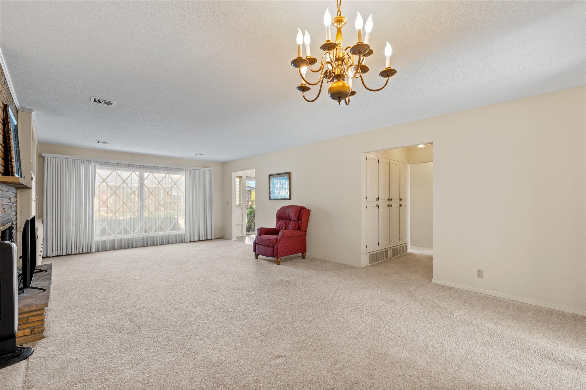 1437 Swan Drive Property Photo 7