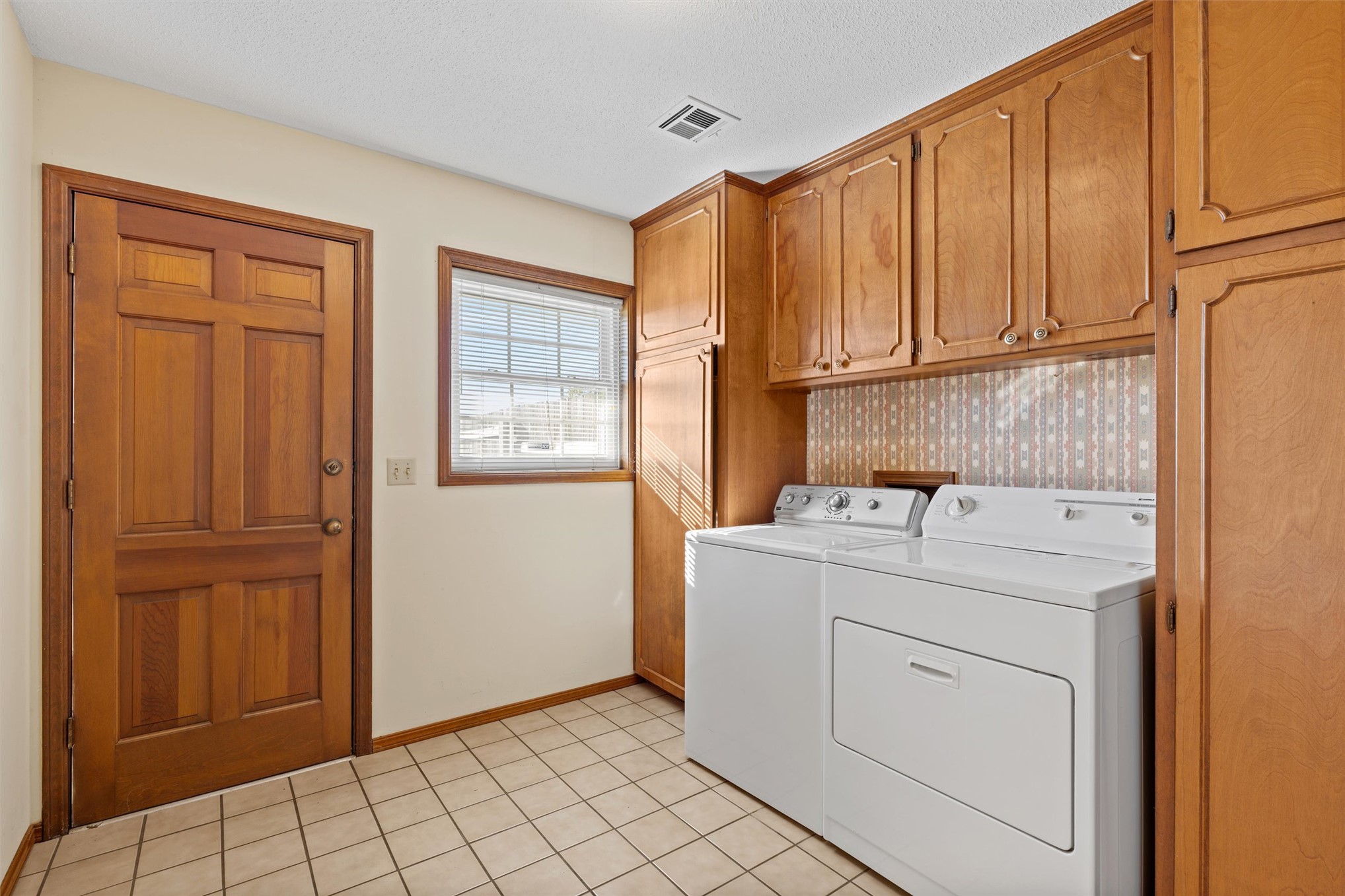 1437 Swan Drive Property Photo 24