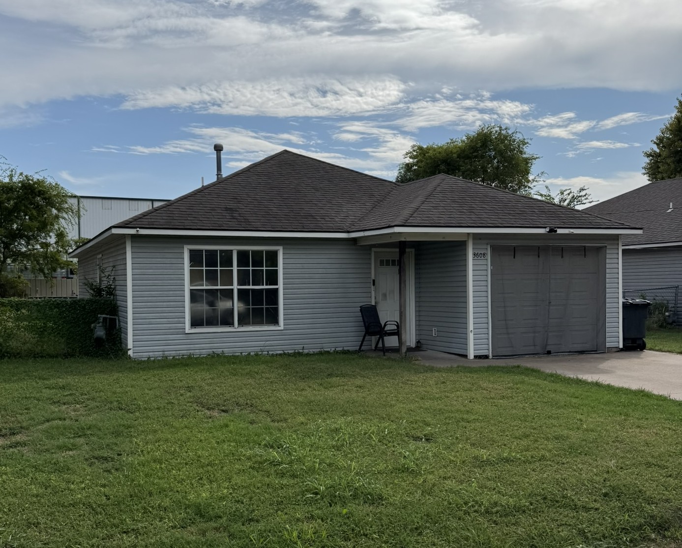 3608 W 4th Street Property Photo 1