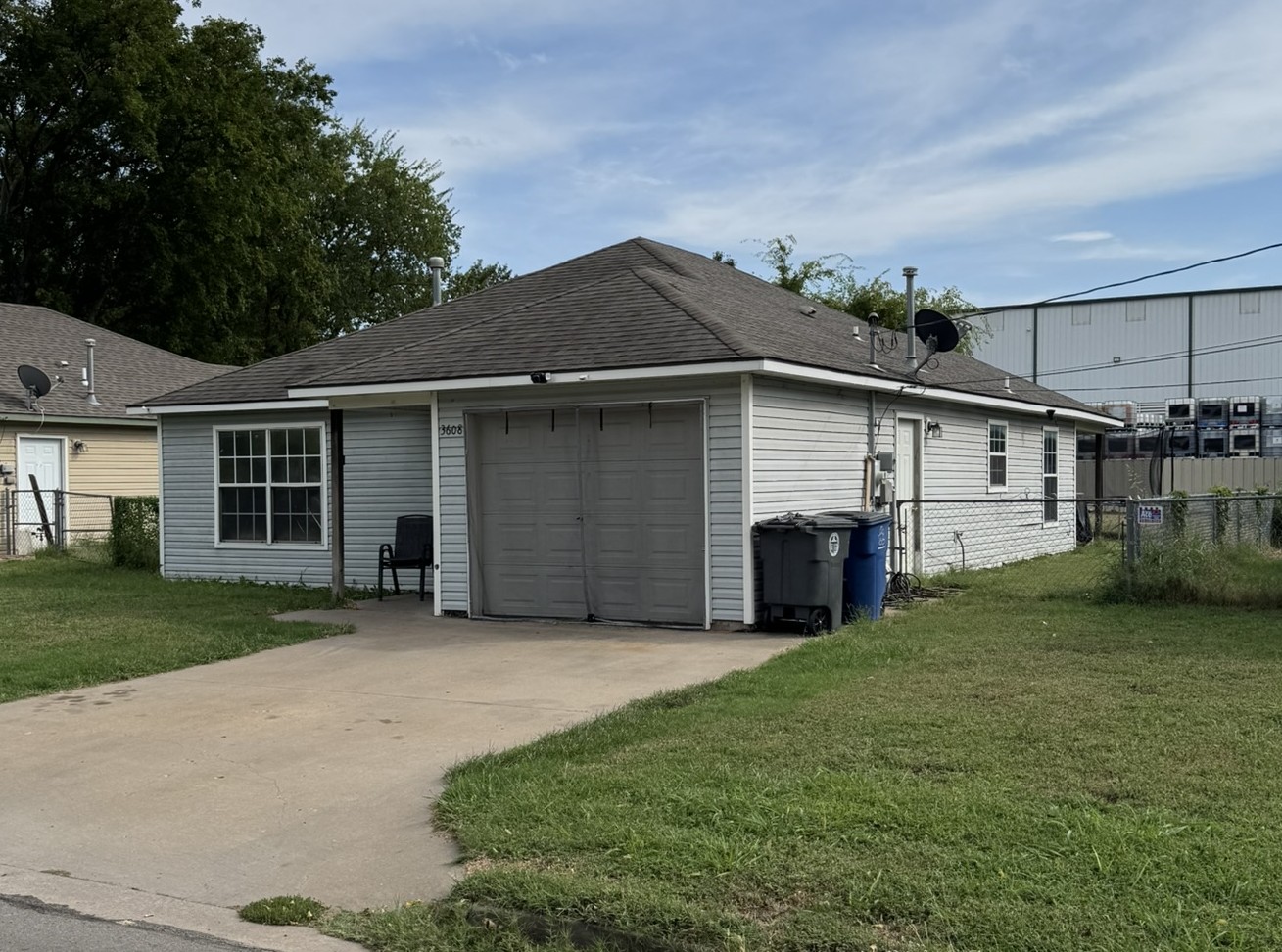 3608 W 4th Street Property Photo 2