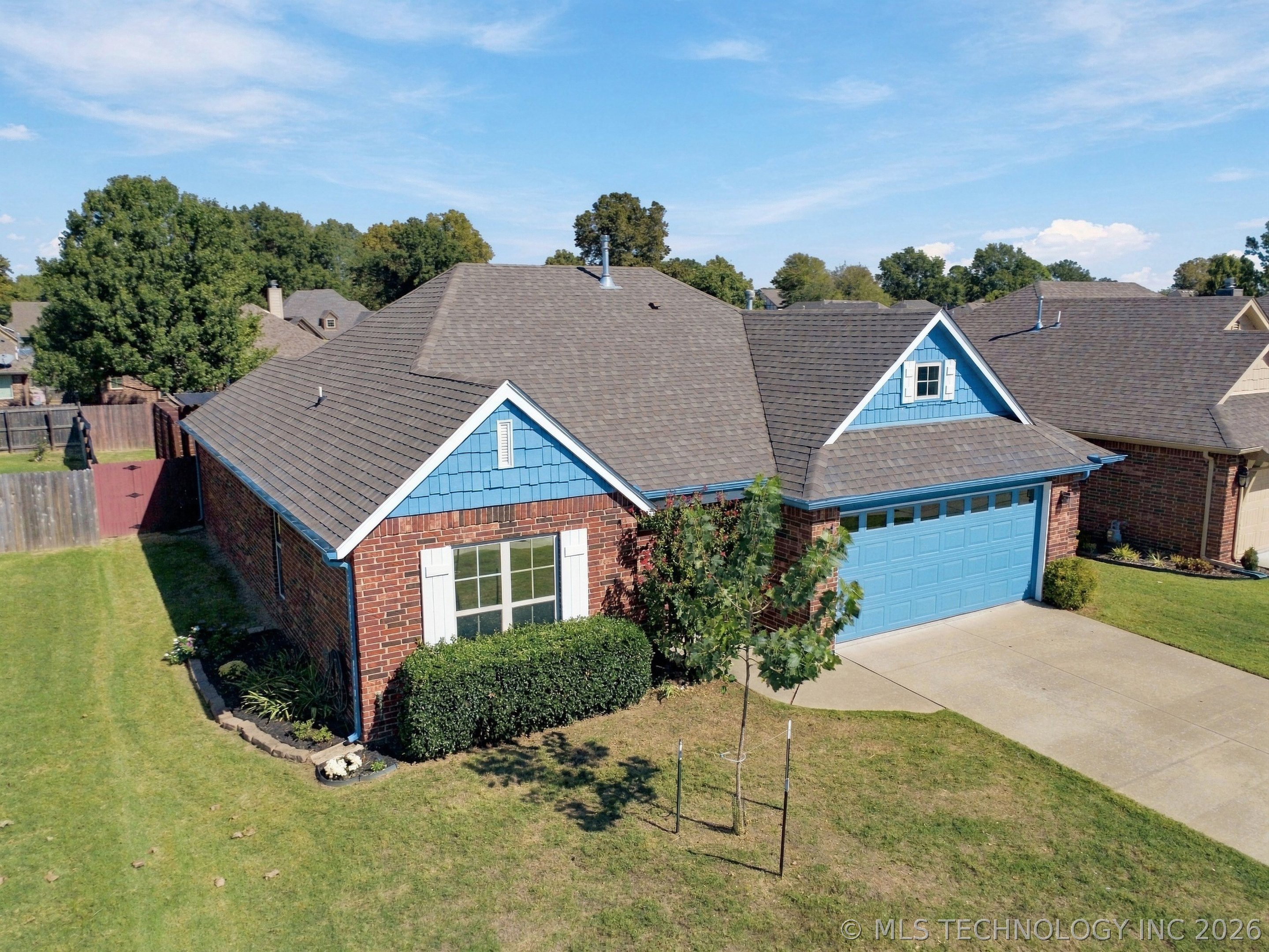 3104 W Mobile Place Property Photo 2