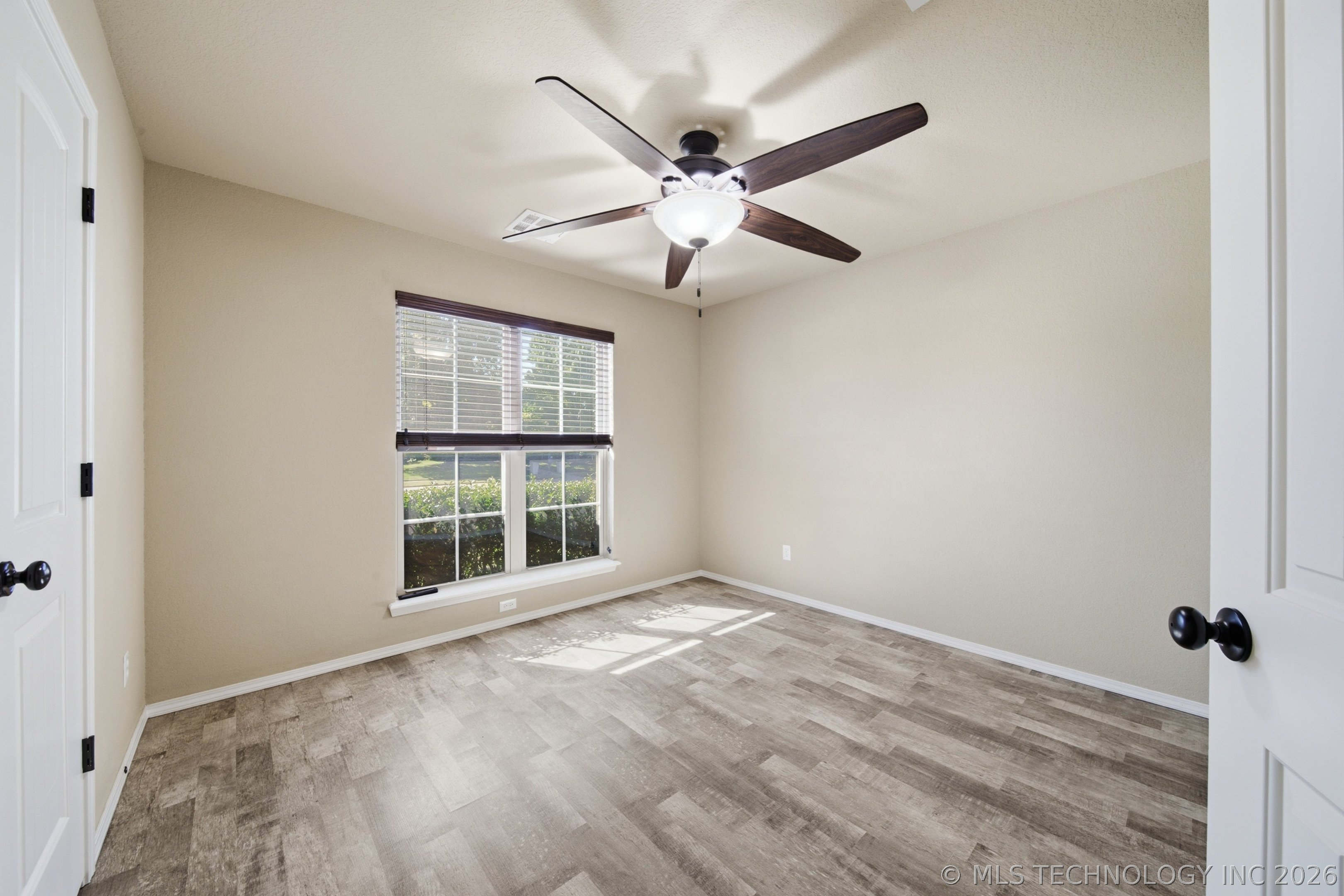 3104 W Mobile Place Property Photo 18