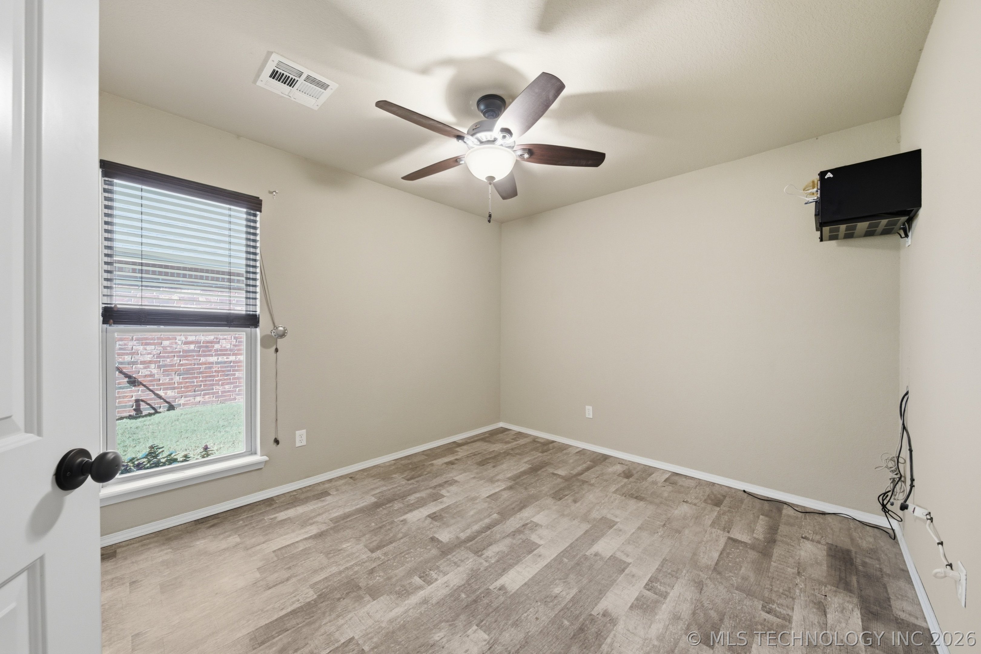 3104 W Mobile Place Property Photo 19
