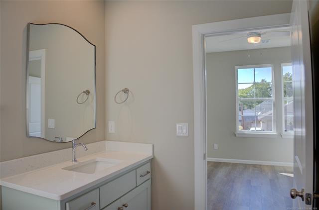718 N Weenonah Avenue Property Photo 13