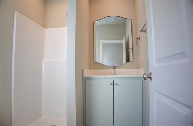 718 N Weenonah Avenue Property Photo 14