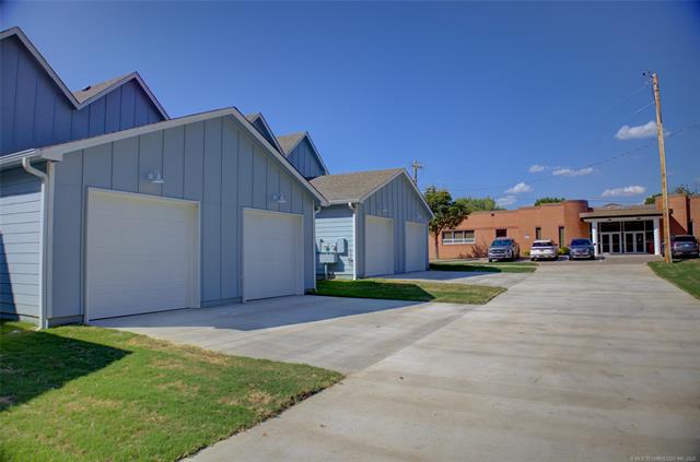 718 N Weenonah Avenue Property Photo 16