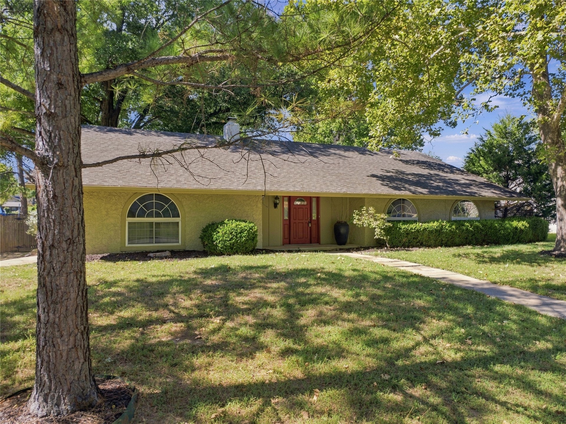 8130 S Florence Place Property Photo 1