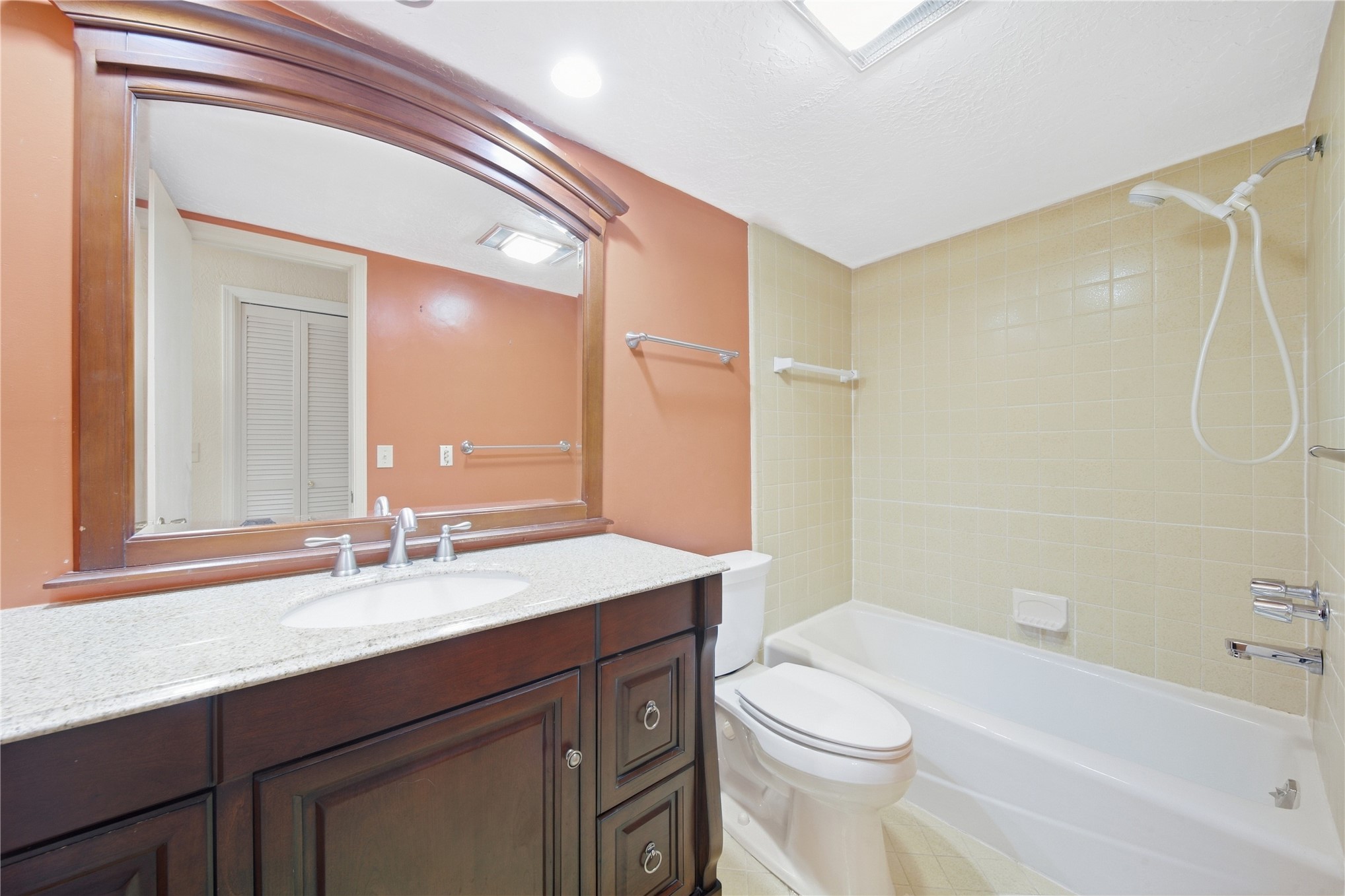 8130 S Florence Place Property Photo 25
