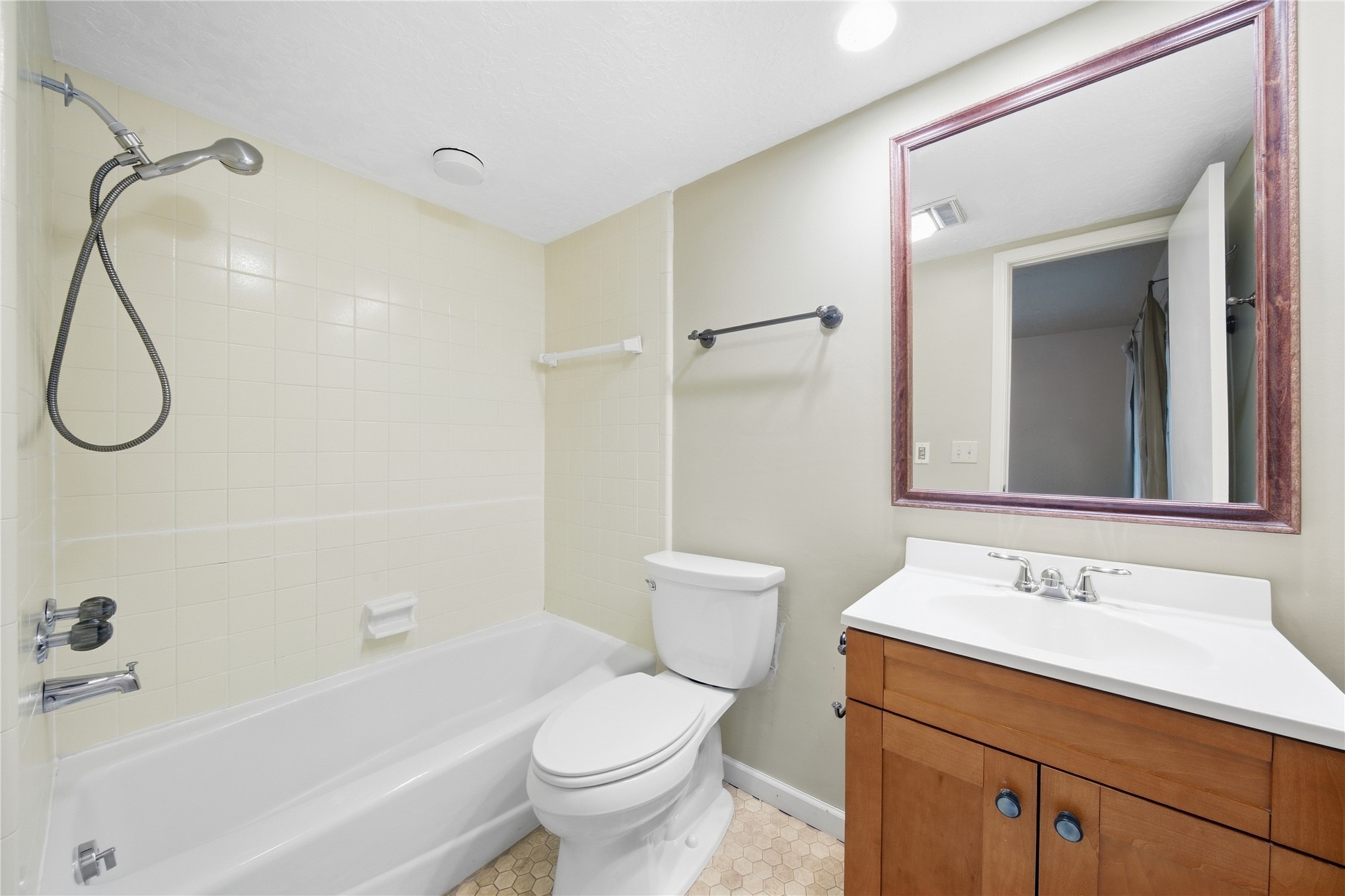 8130 S Florence Place Property Photo 29