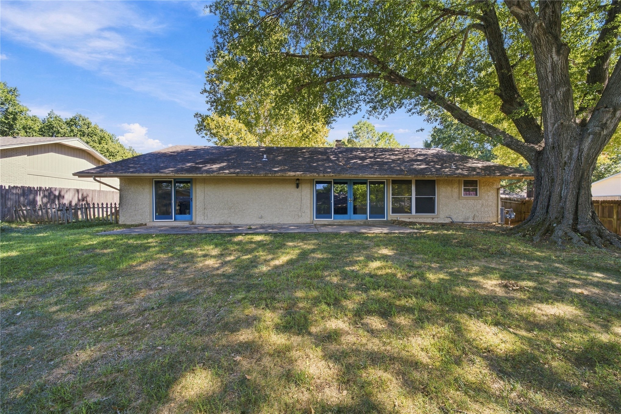 8130 S Florence Place Property Photo 32