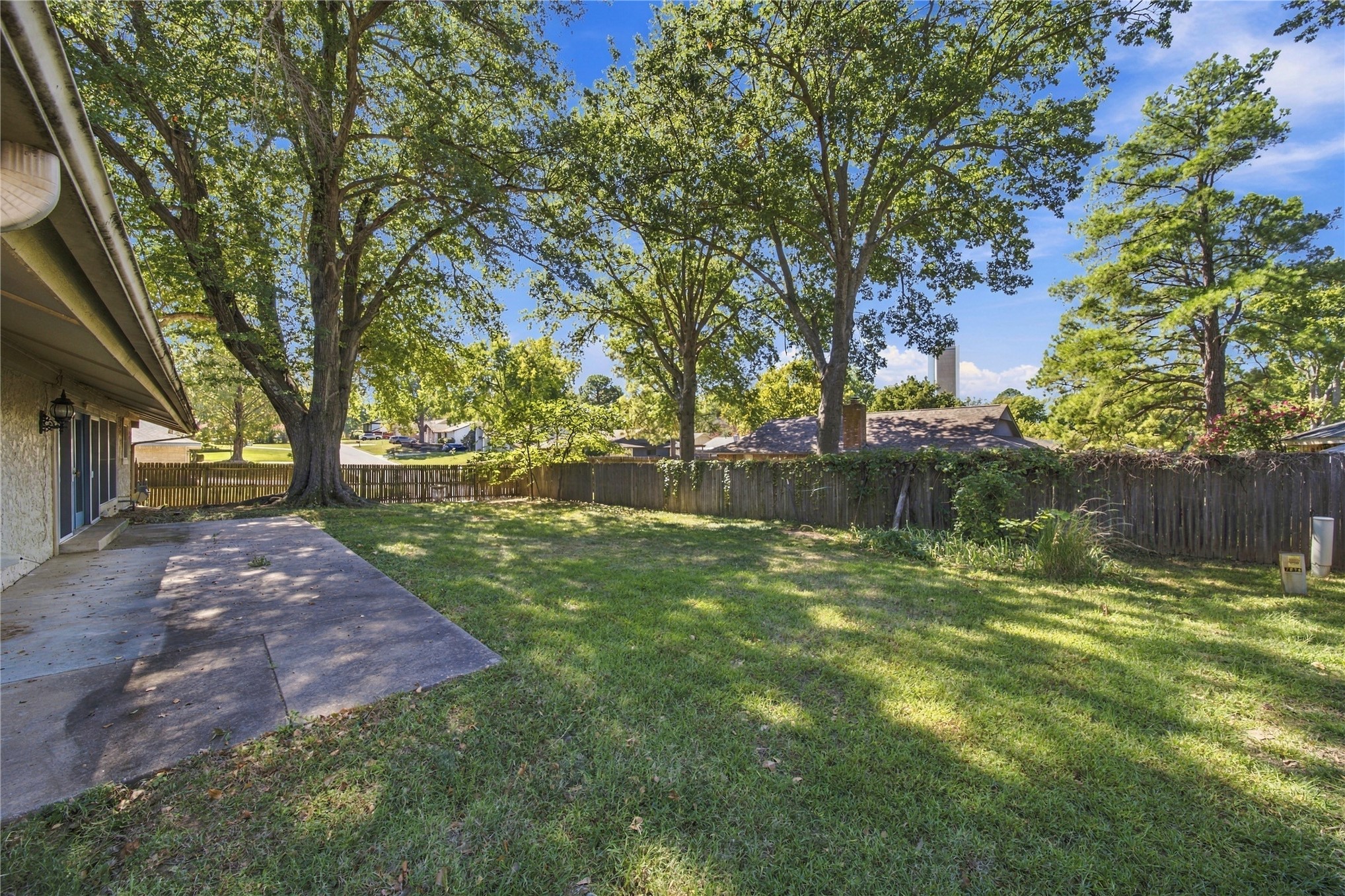 8130 S Florence Place Property Photo 34