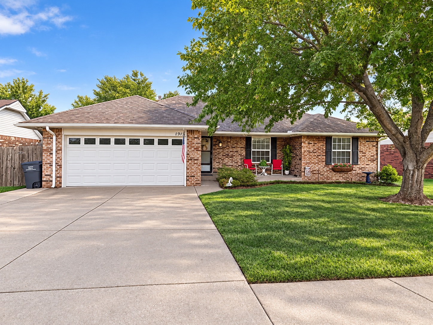 1912 STONEHENGE Drive