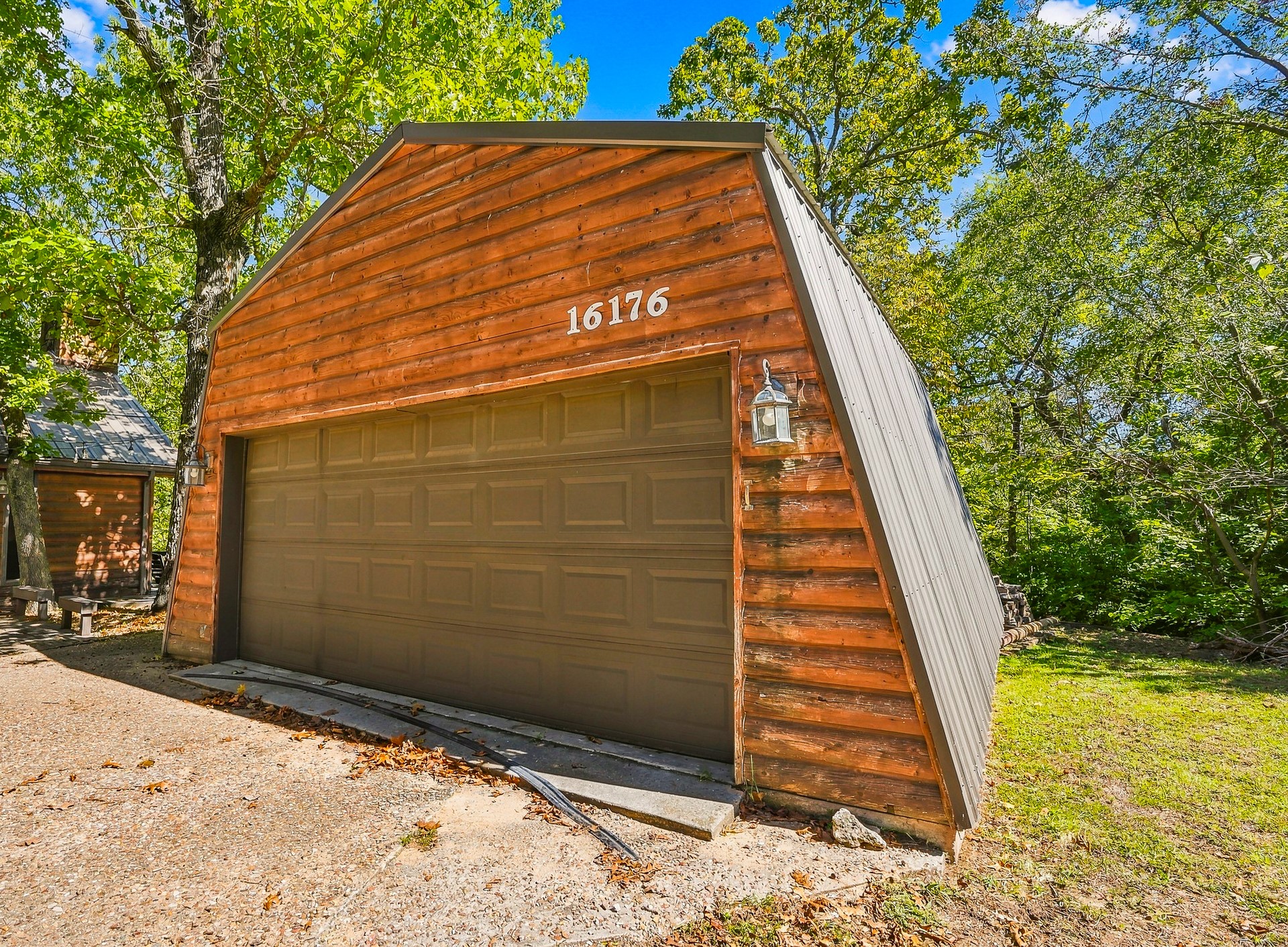16176 County Road 3580 Property Photo 4