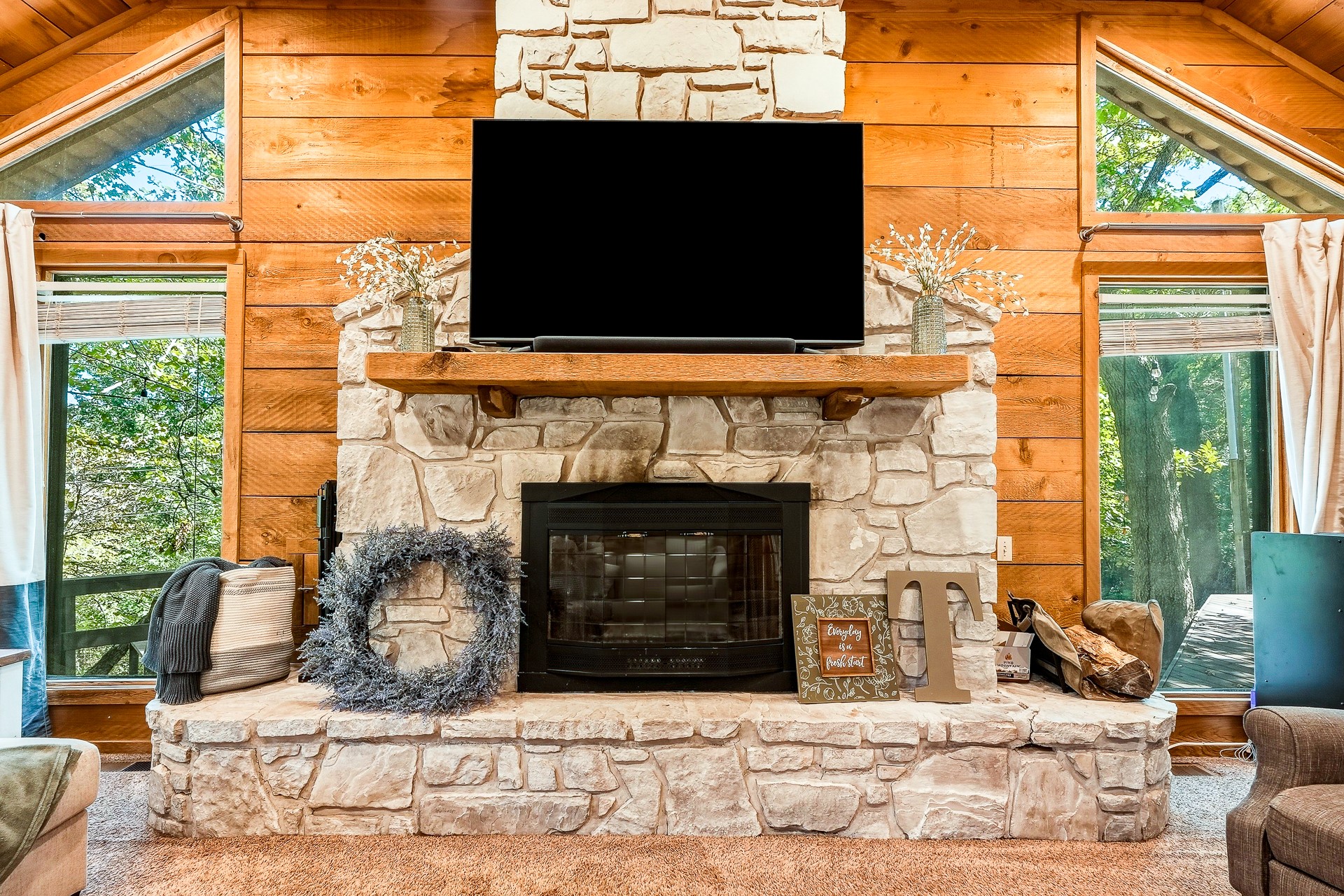 16176 County Road 3580 Property Photo 7