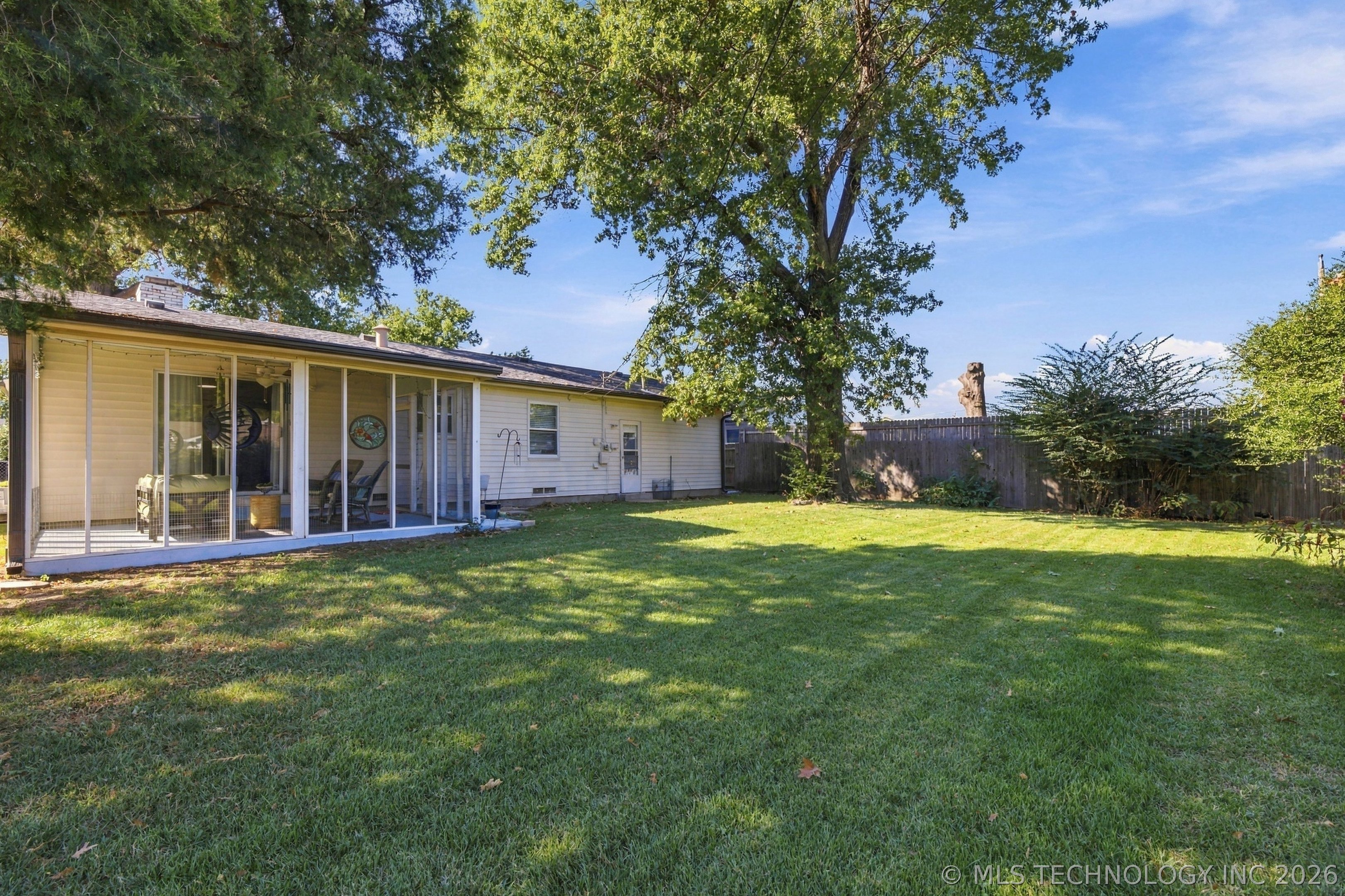 5327 E 28th Street E Property Photo 1