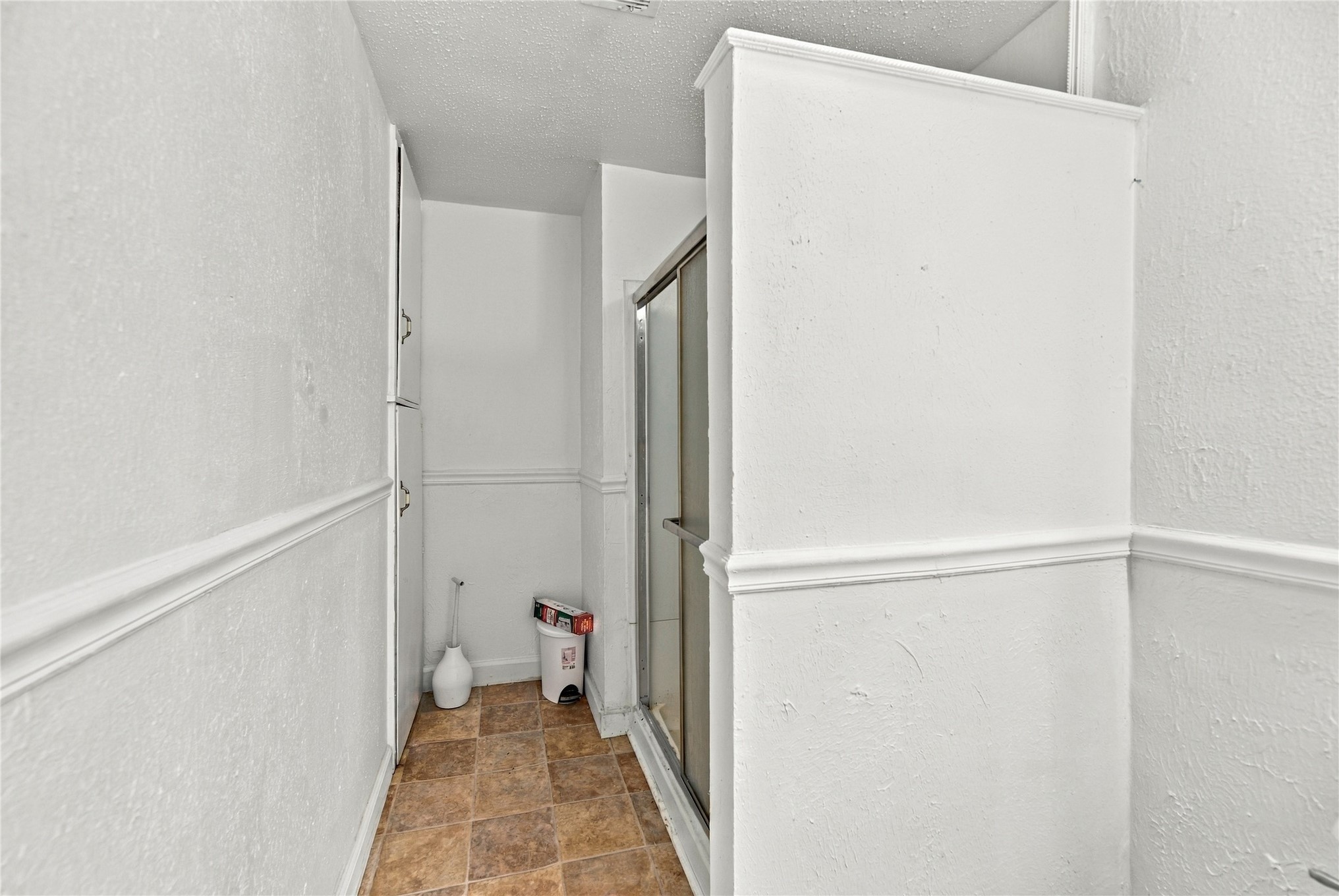 1136 S Maple Property Photo 11