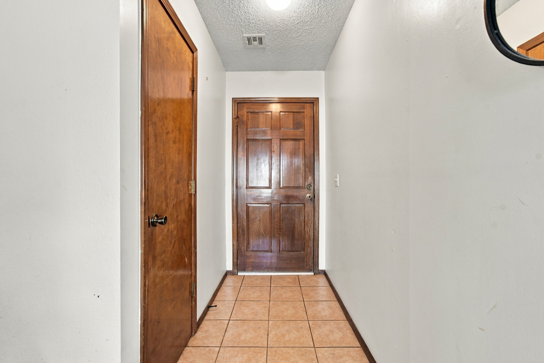 1801 N Aster Avenue Property Photo 6