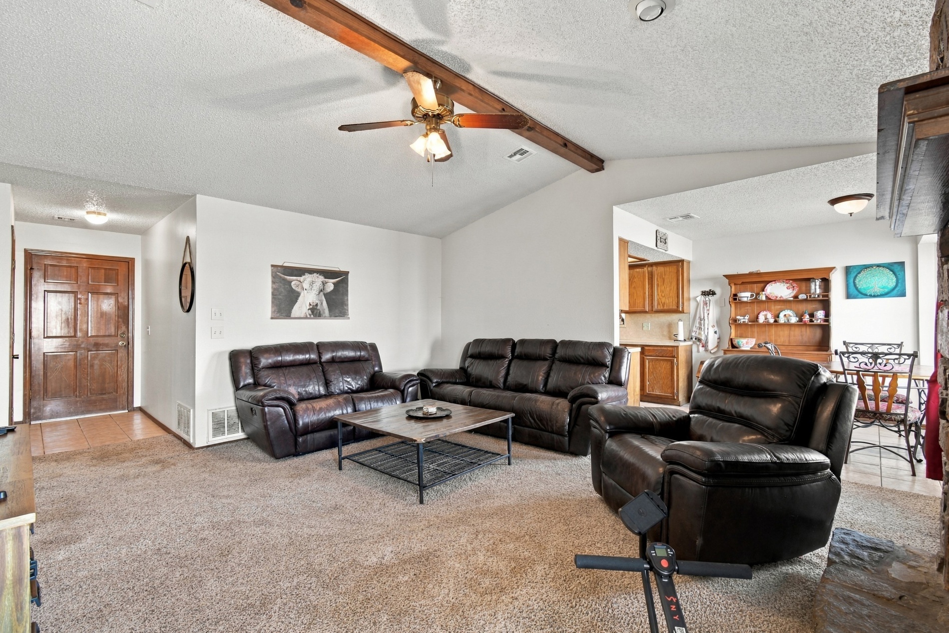 1801 N Aster Avenue Property Photo 8