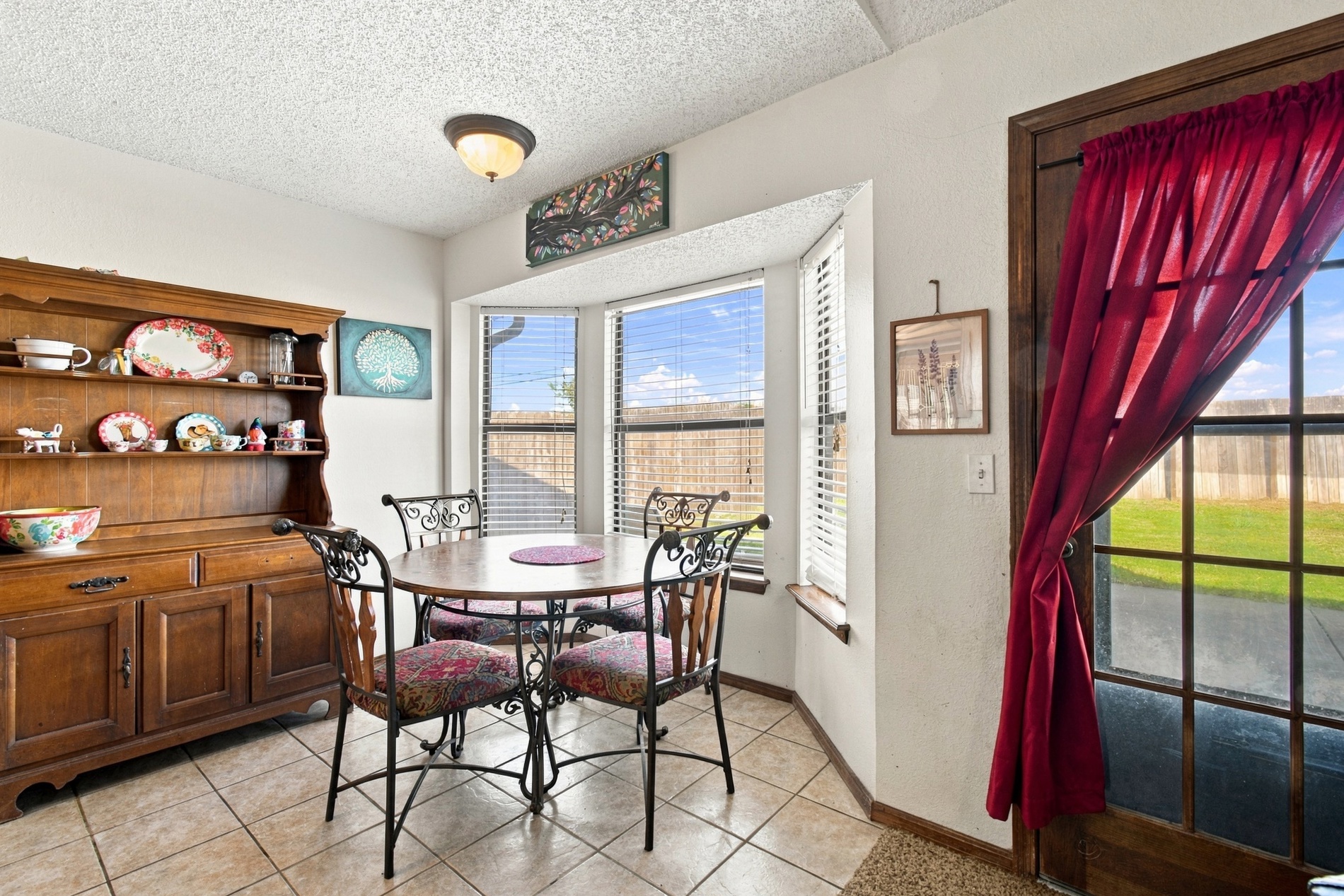 1801 N Aster Avenue Property Photo 11