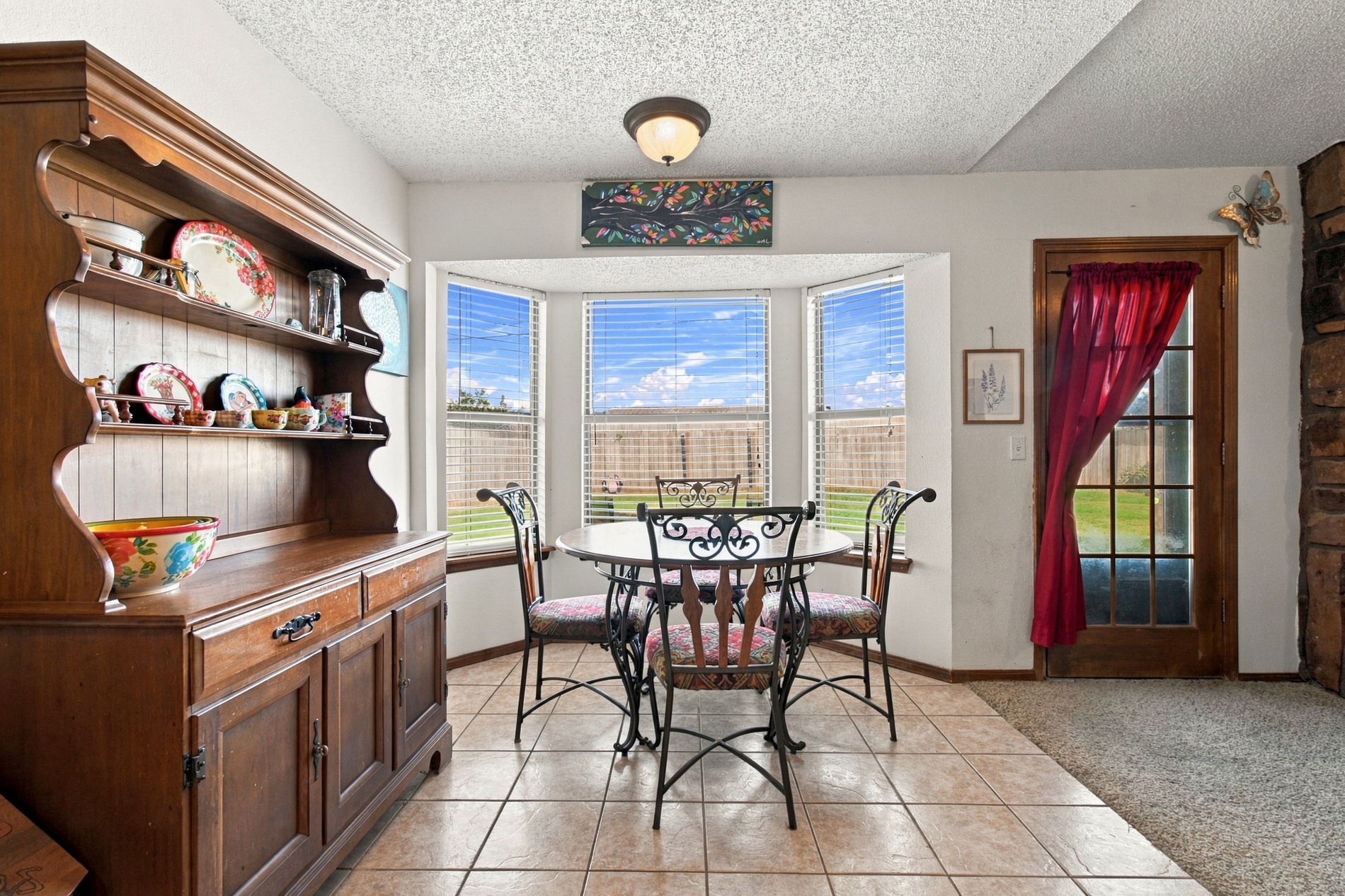 1801 N Aster Avenue Property Photo 12