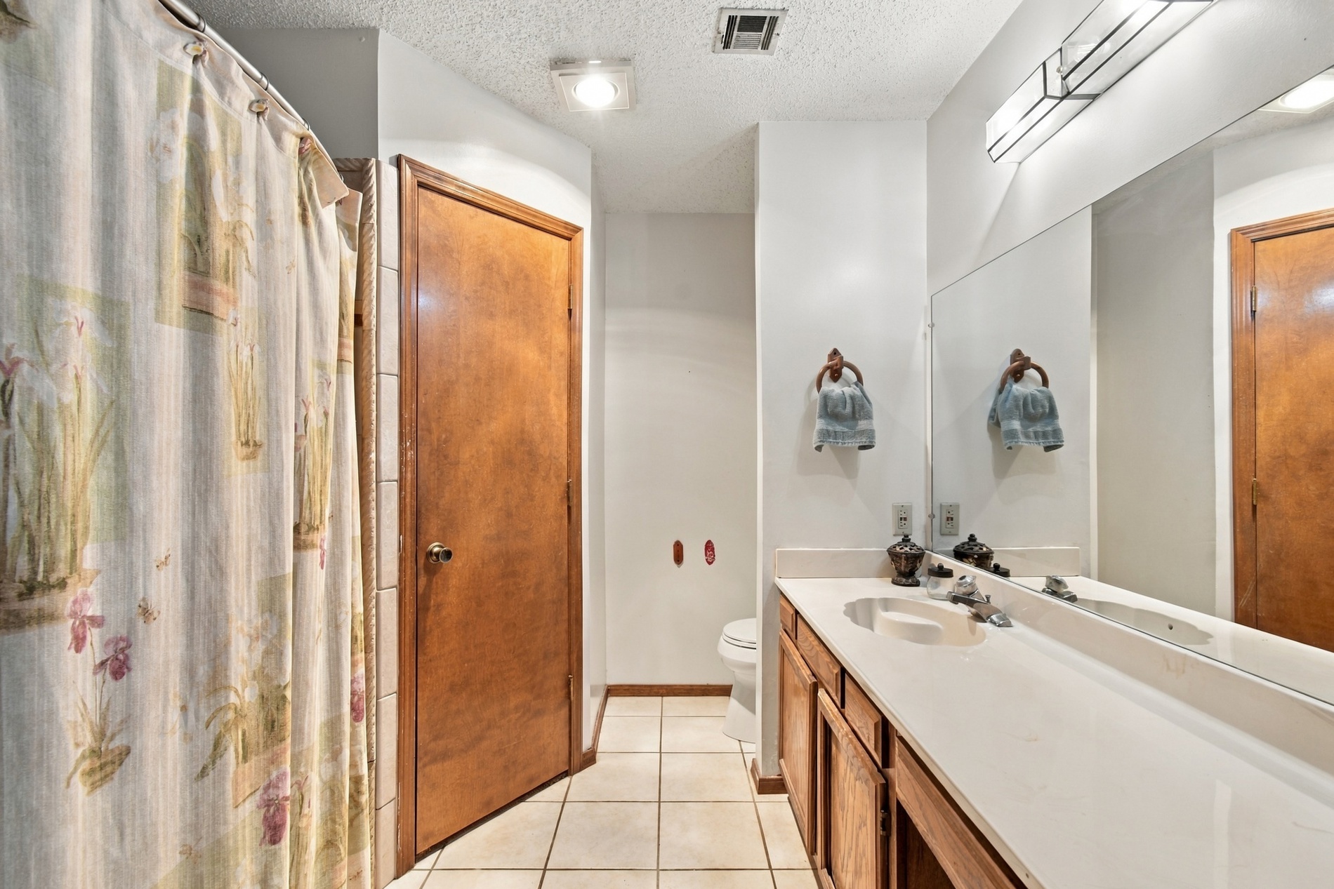 1801 N Aster Avenue Property Photo 23