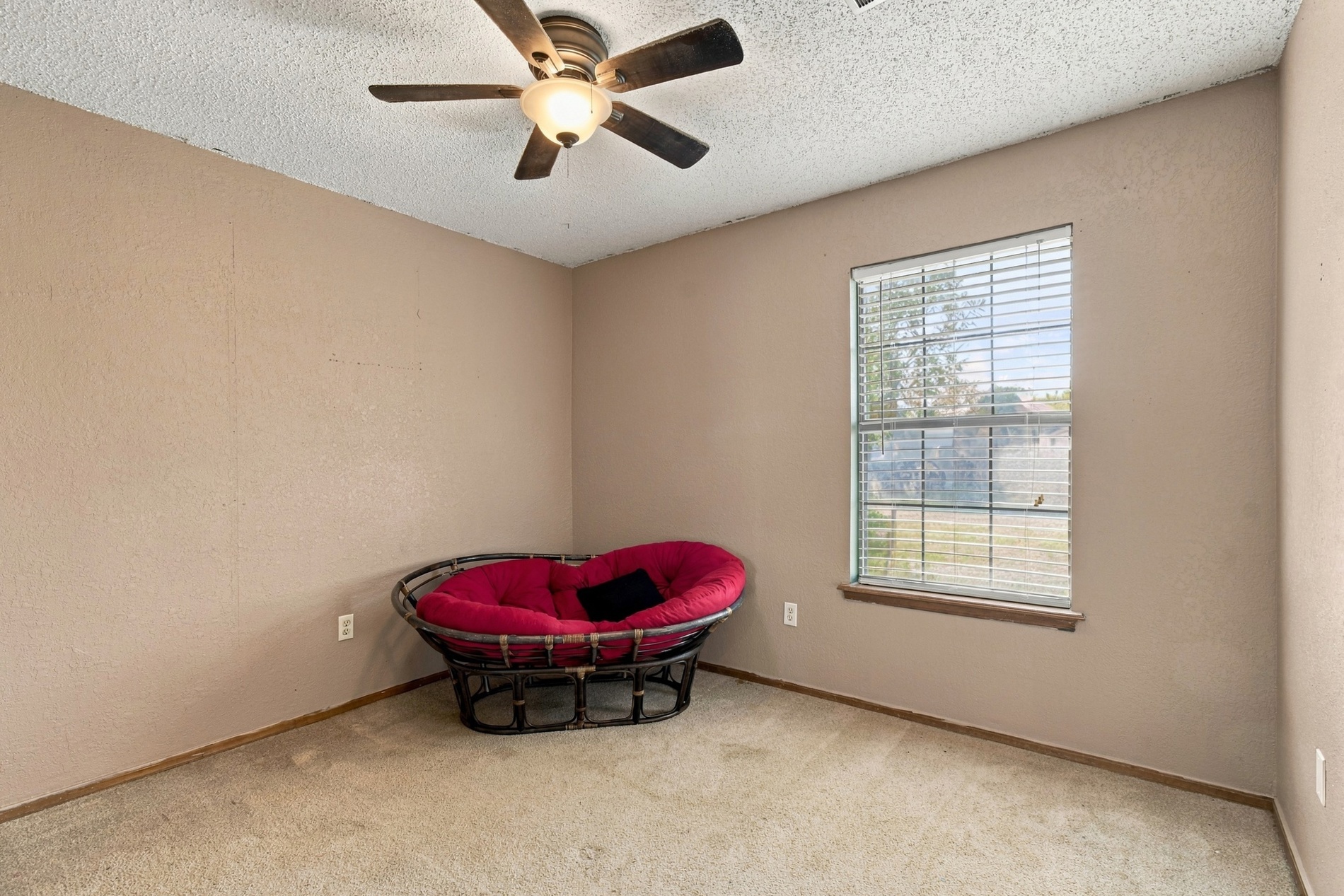 1801 N Aster Avenue Property Photo 25