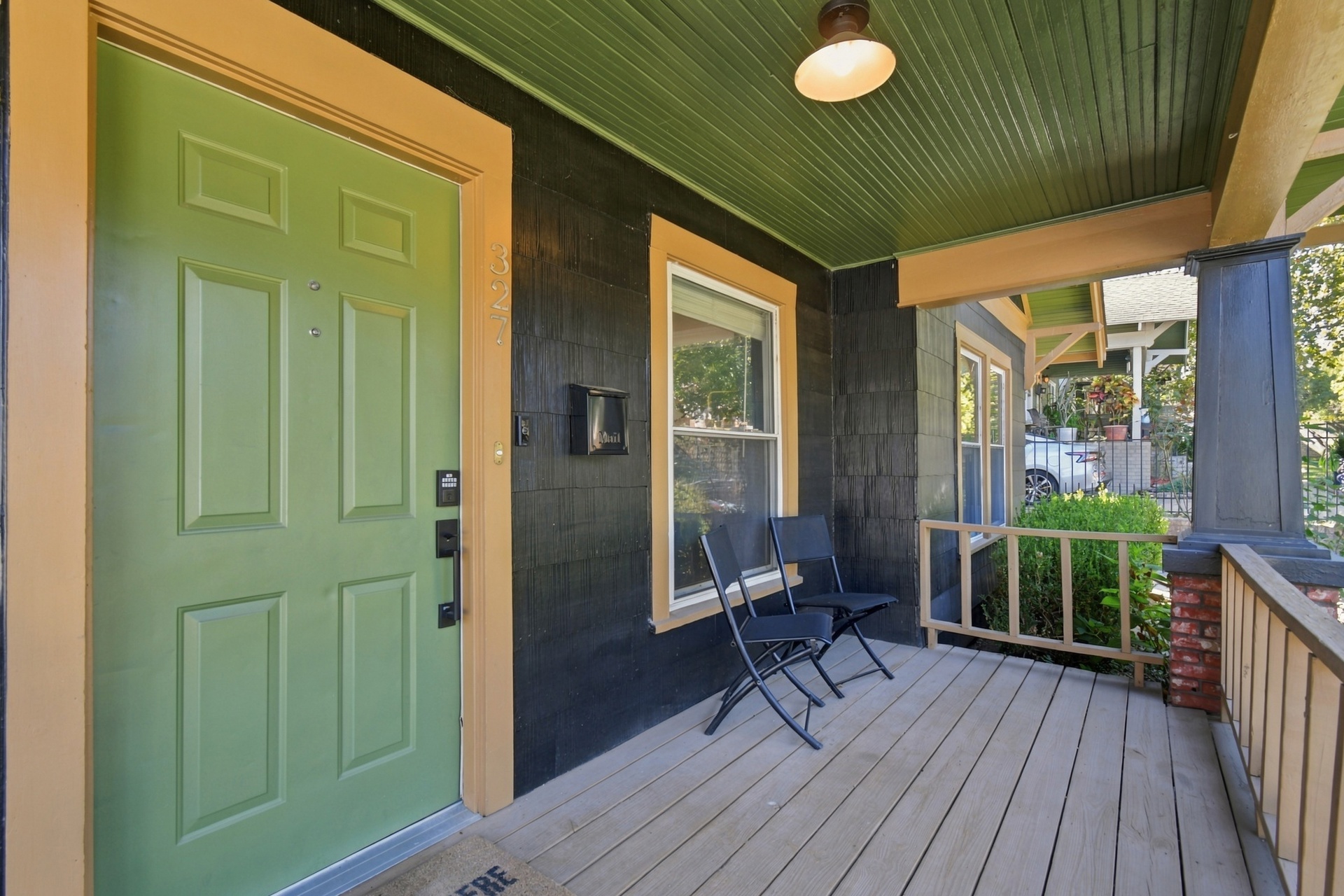 327 N Santa Fe Avenue Property Photo 5