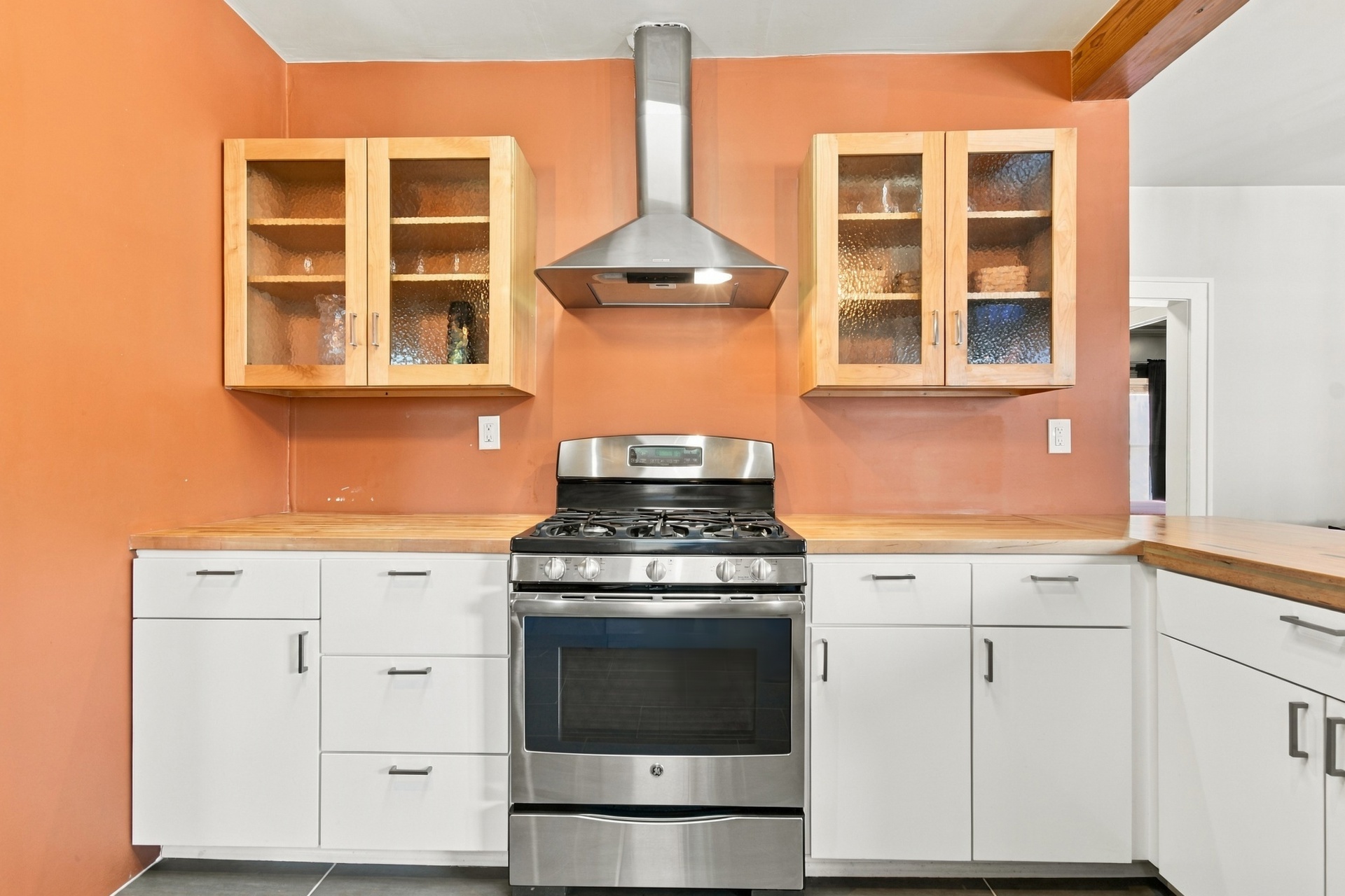 327 N Santa Fe Avenue Property Photo 19