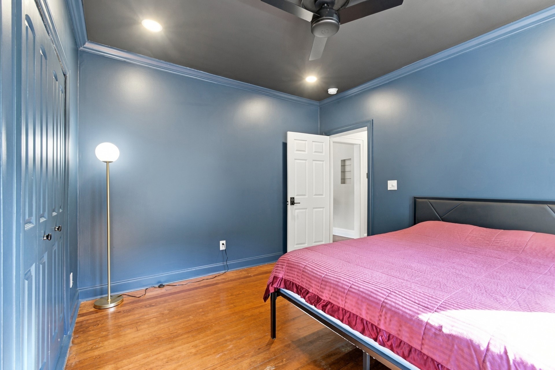 327 N Santa Fe Avenue Property Photo 23