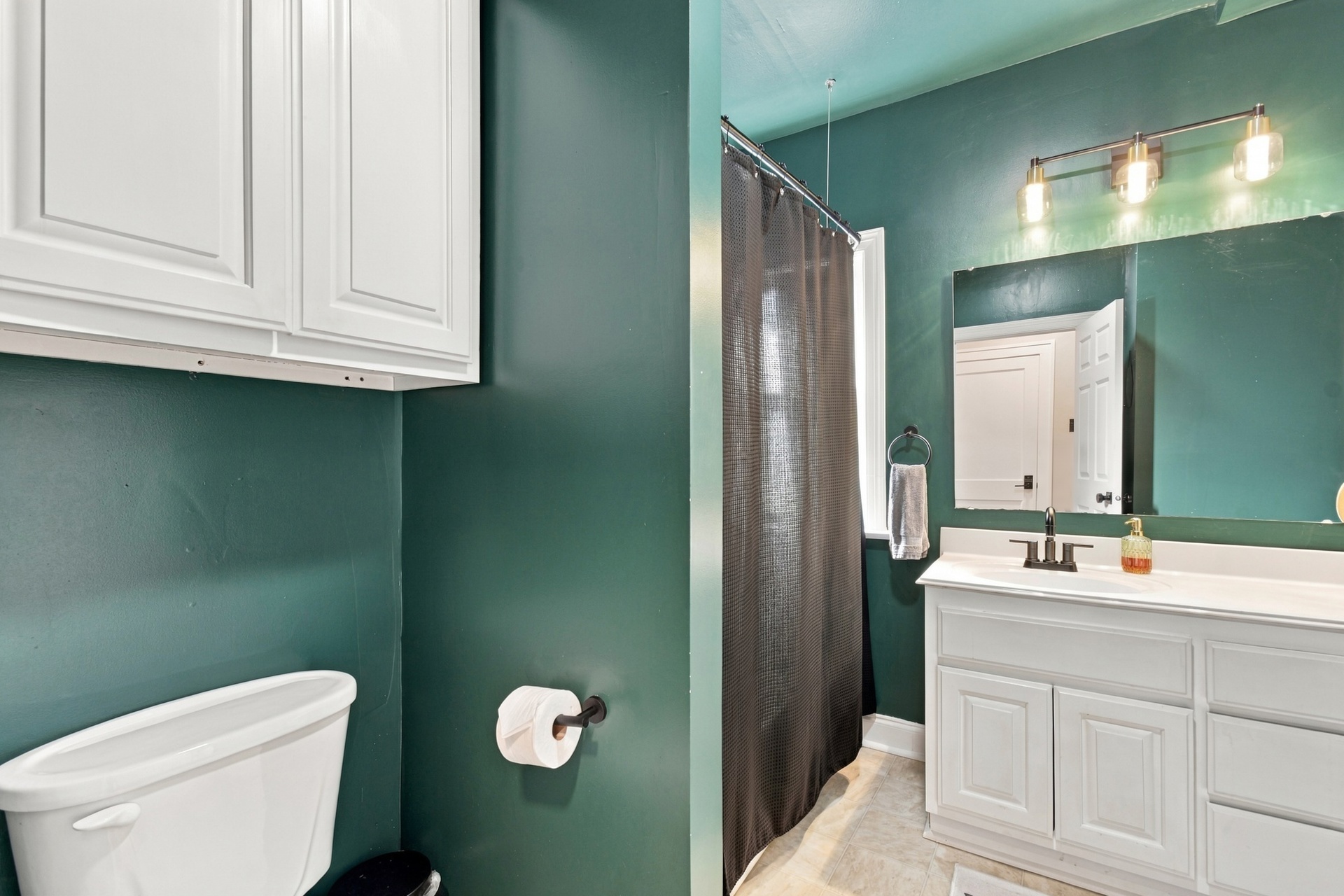 327 N Santa Fe Avenue Property Photo 24