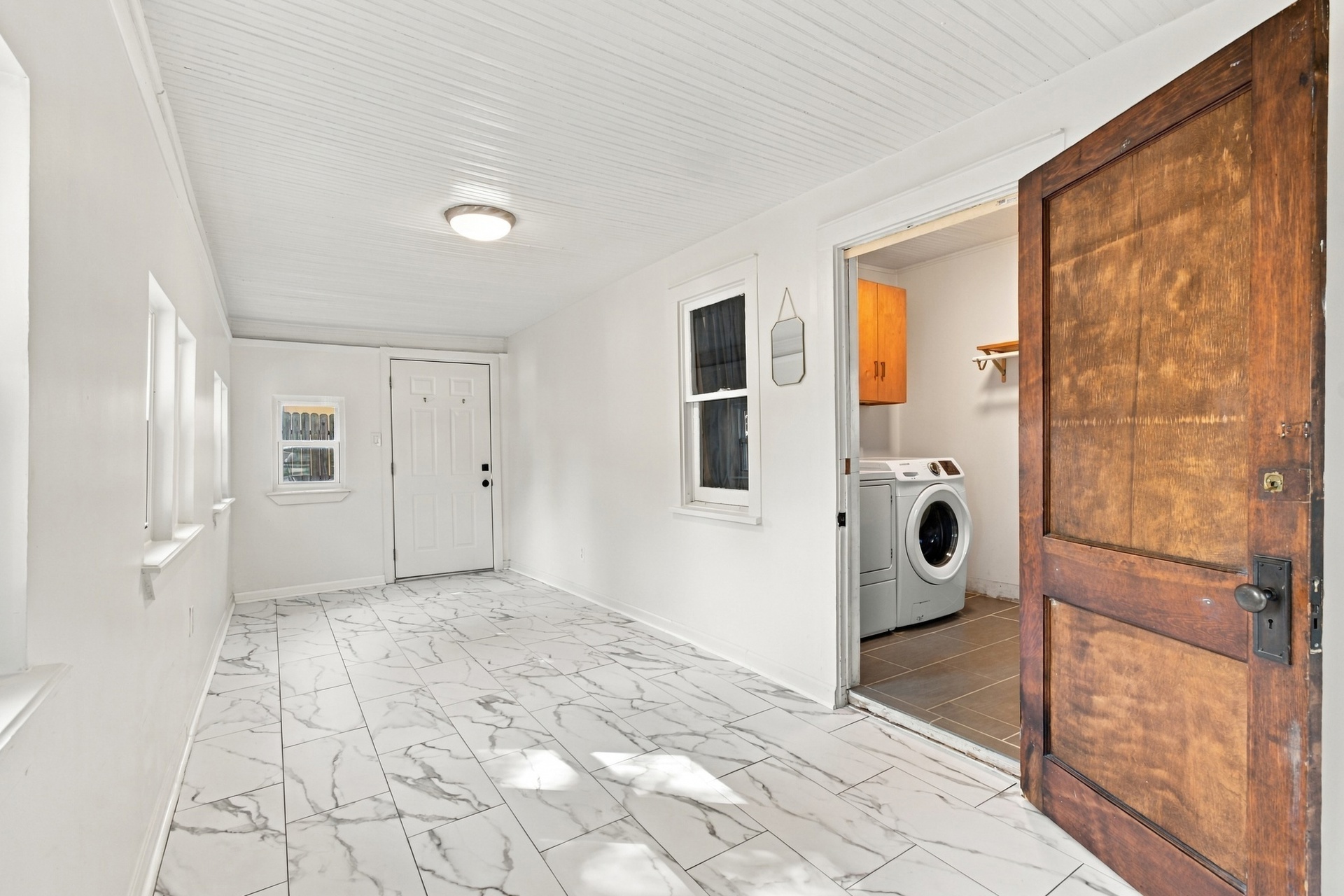 327 N Santa Fe Avenue Property Photo 31