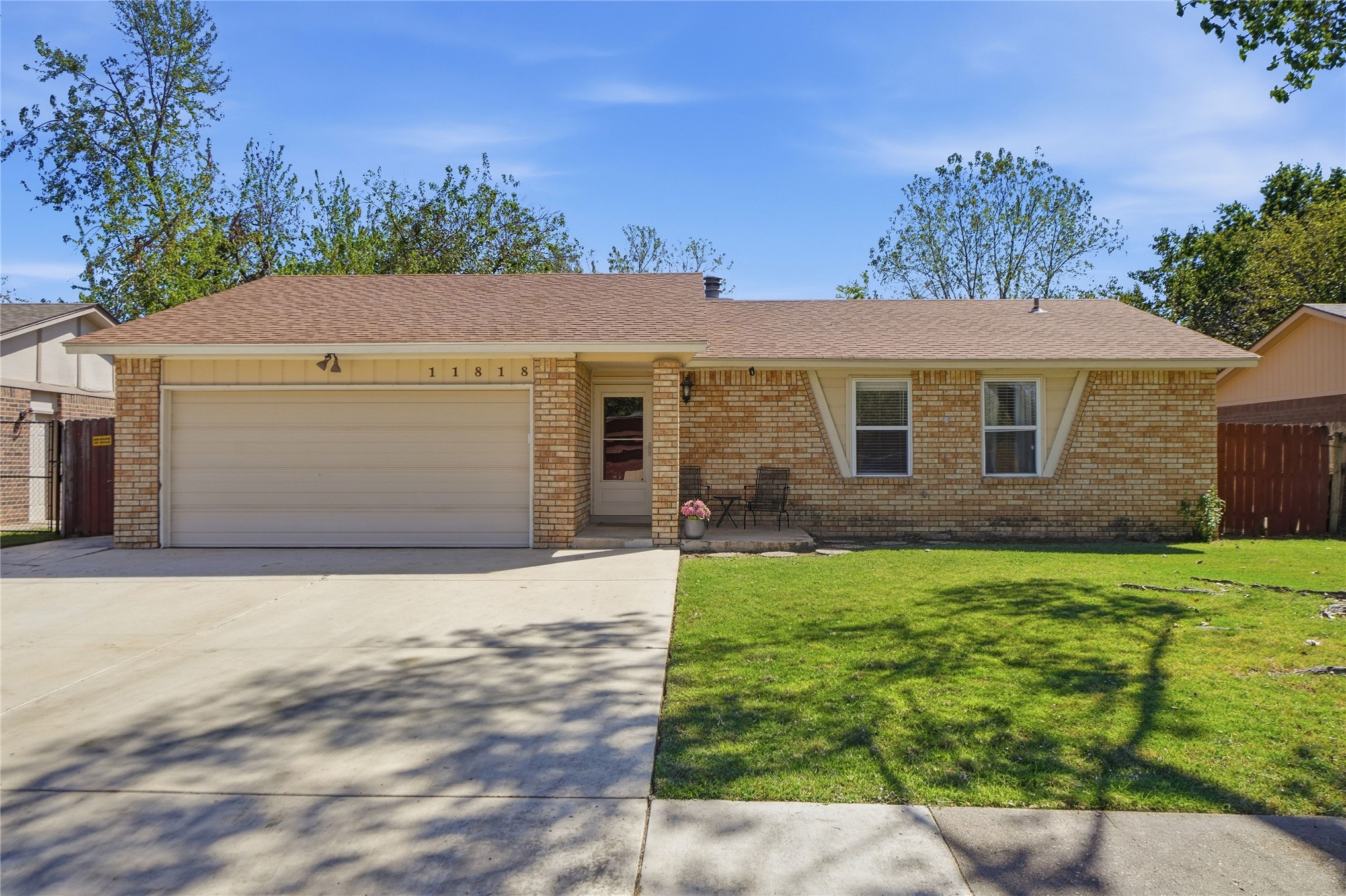 11818 E 80th Place N Property Photo 1